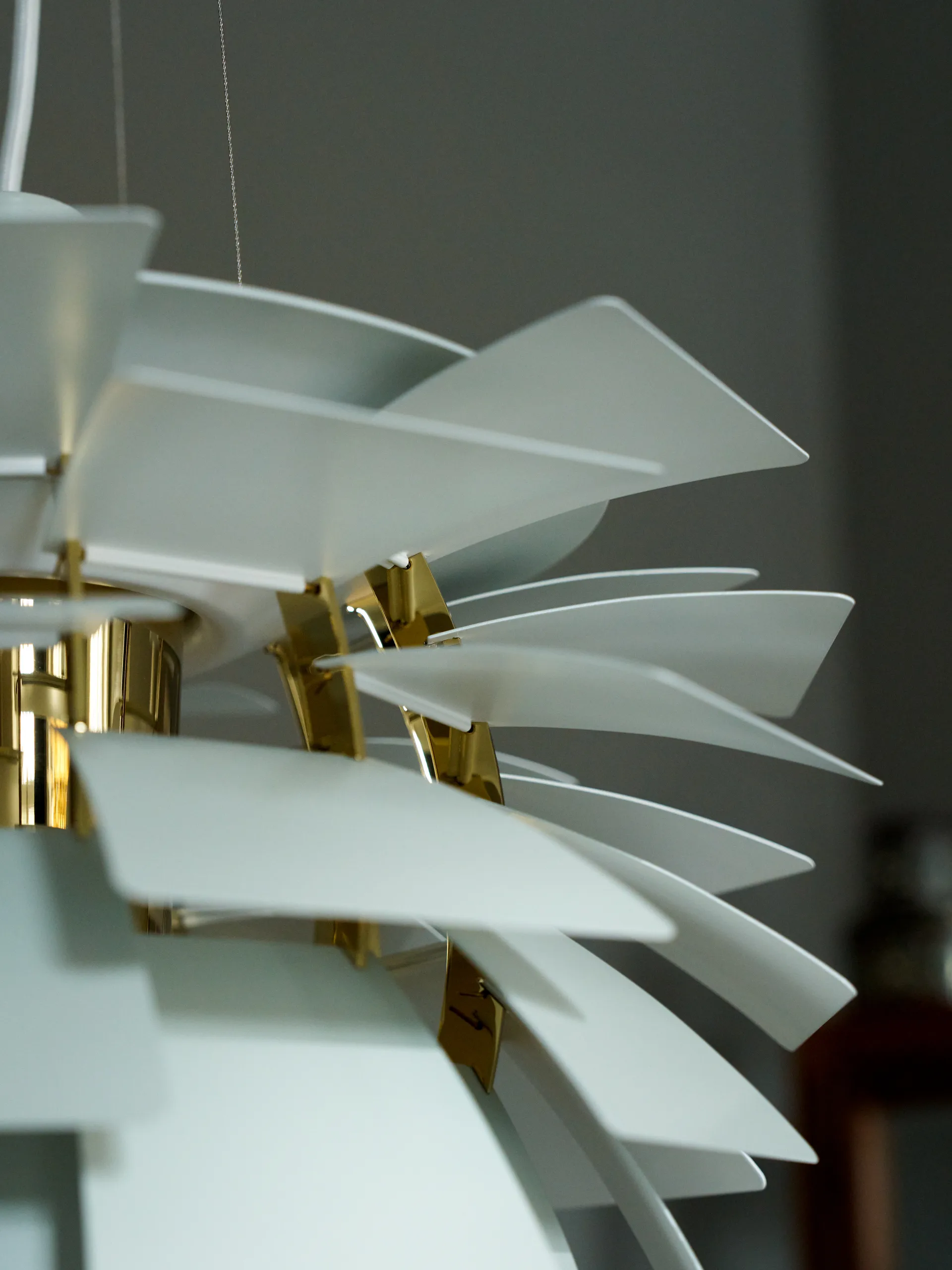 PH Artichoke Pendelleuchte Ø60cm, Dusty green-brass metallised Louis Poulsen