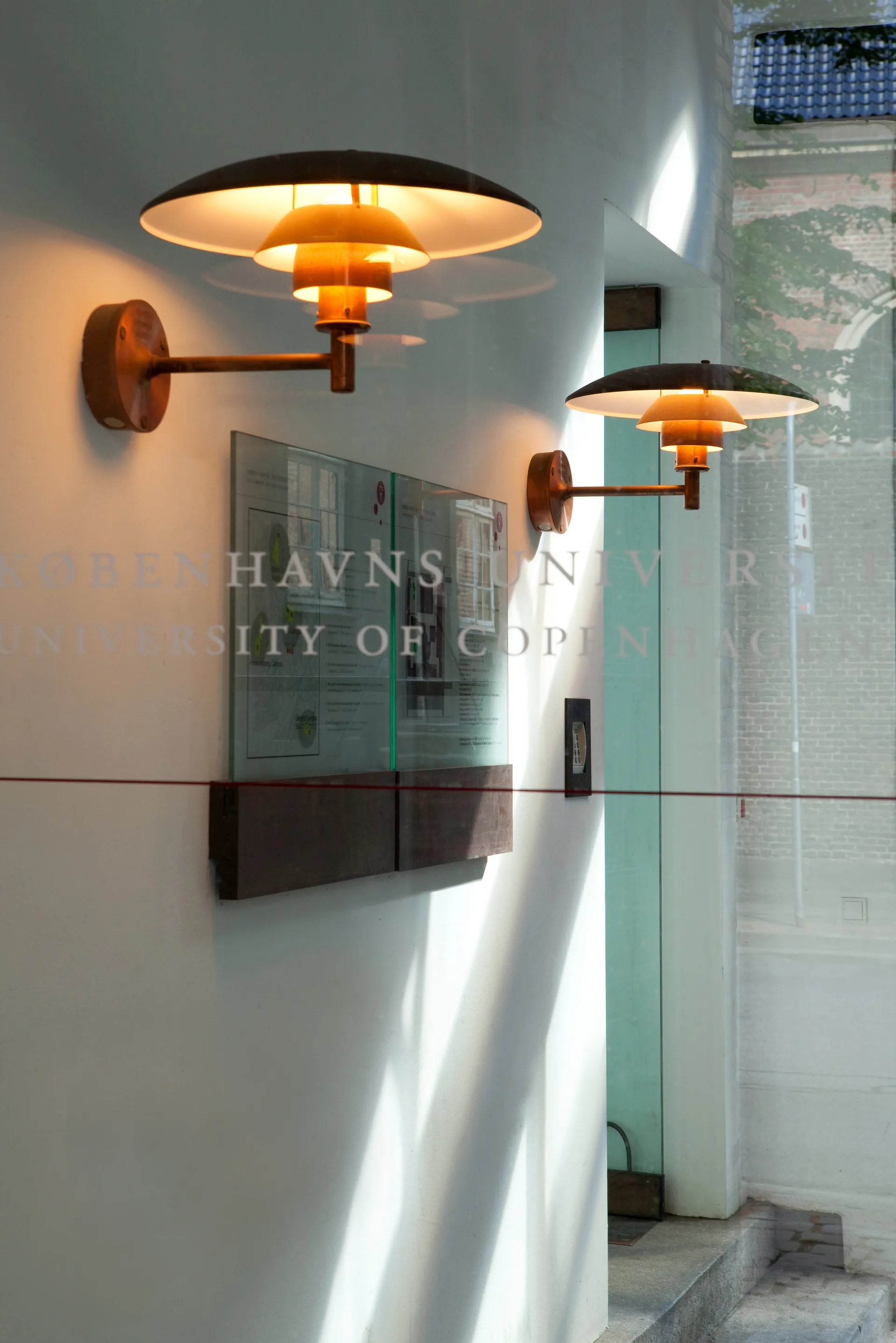 PH Wandleuchte, Brushed copper Louis Poulsen