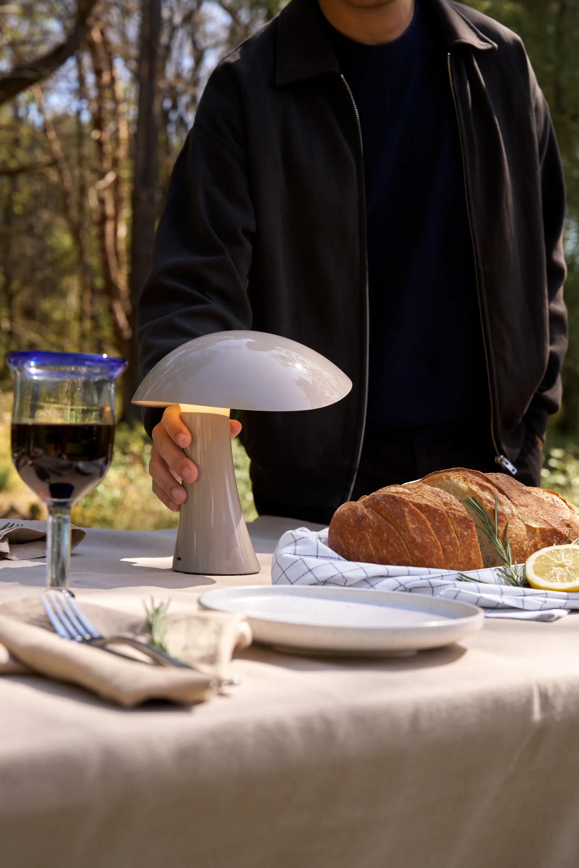 Rumee 220 portabel Tischleuchte, Earth Grey Louis Poulsen