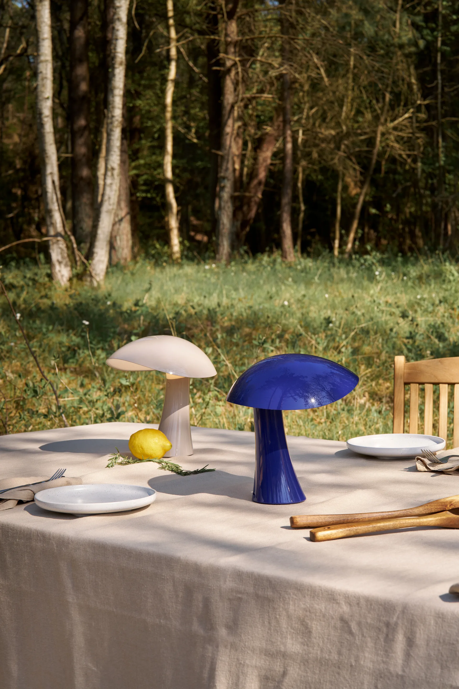 Rumee 220 portabel Tischleuchte, Night Blue Louis Poulsen