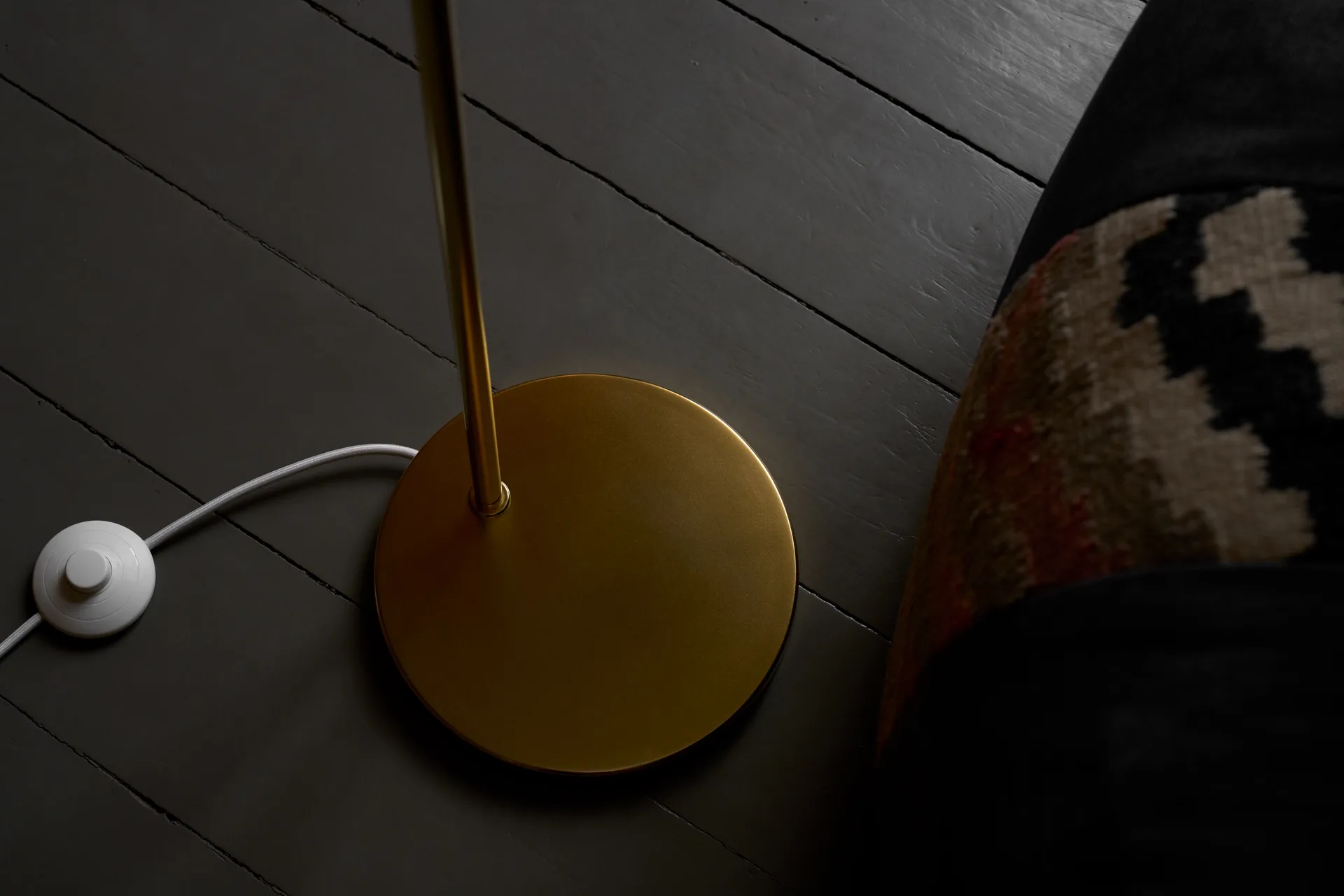 VL Ring Crown Stehleuchte, Messing-Opalglas Louis Poulsen