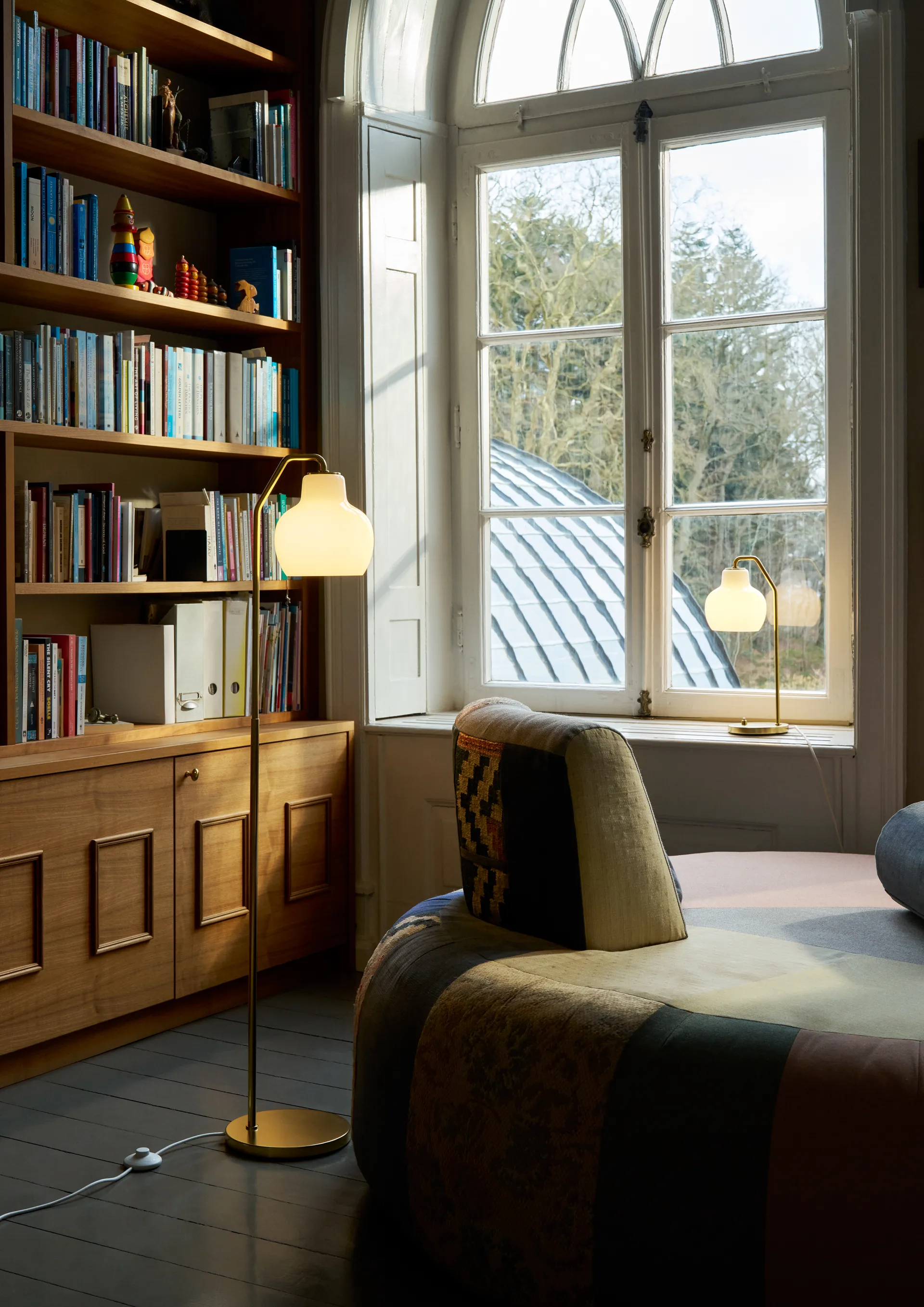 VL Ring Crown Stehleuchte, Messing-Opalglas Louis Poulsen