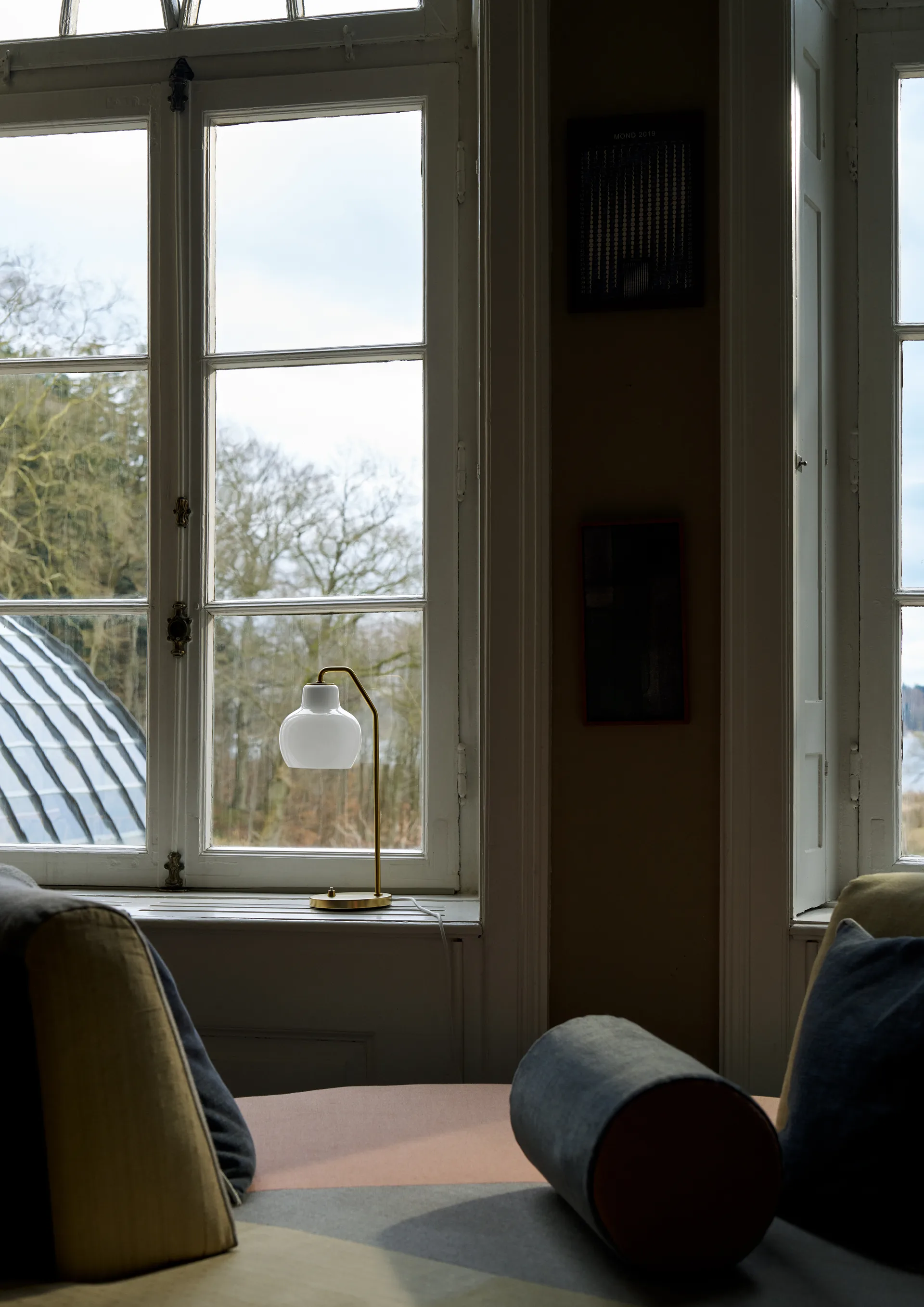 VL Ring Crown Tischleuchte Ø15 cm, Messing-Opalglas Louis Poulsen