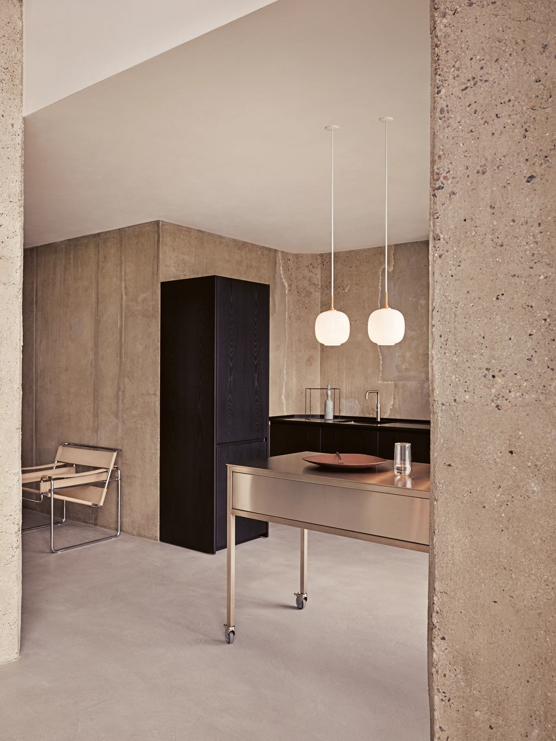 VL45 Radiohus Pendelleuchte Ø17,5cm, Brass-white opal glass Louis Poulsen