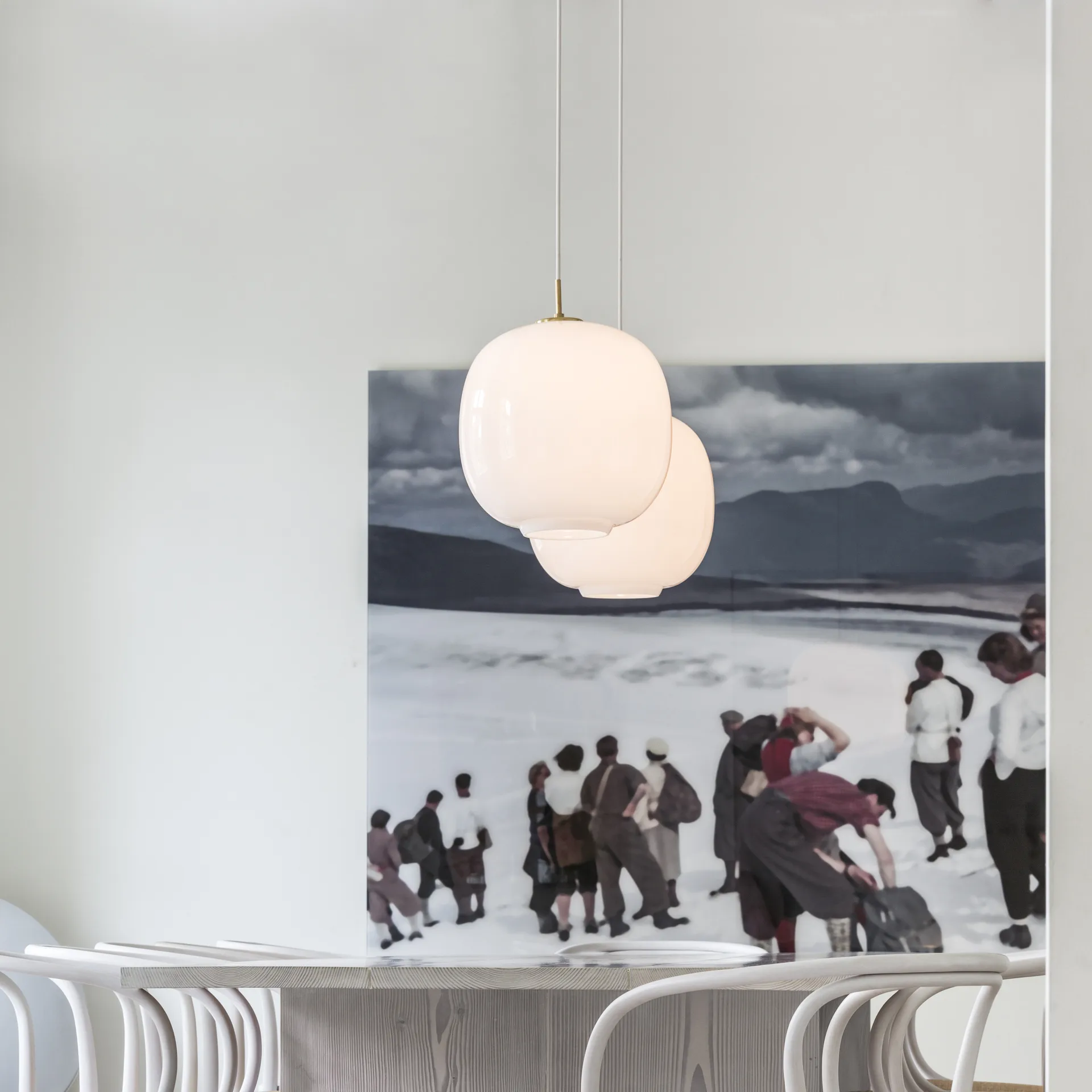 VL45 Radiohus Pendelleuchte Ø37cm, Brass-white opal glass Louis Poulsen