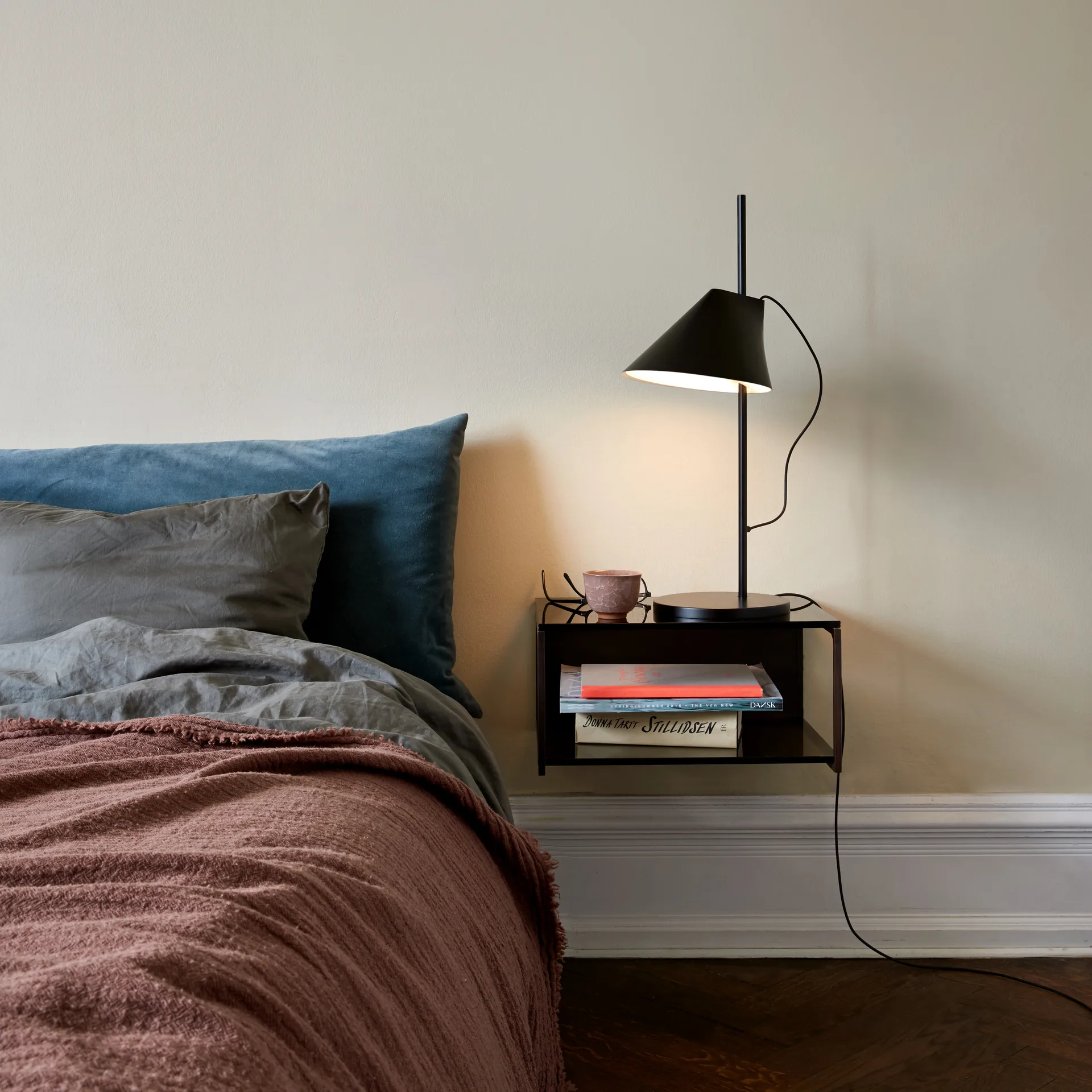 Yuh Tischleuchte, Schwarz Louis Poulsen