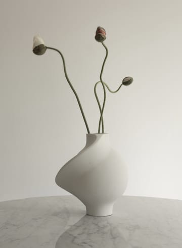 Pirout Vase 01 22cm - Raw White - Louise Roe Copenhagen