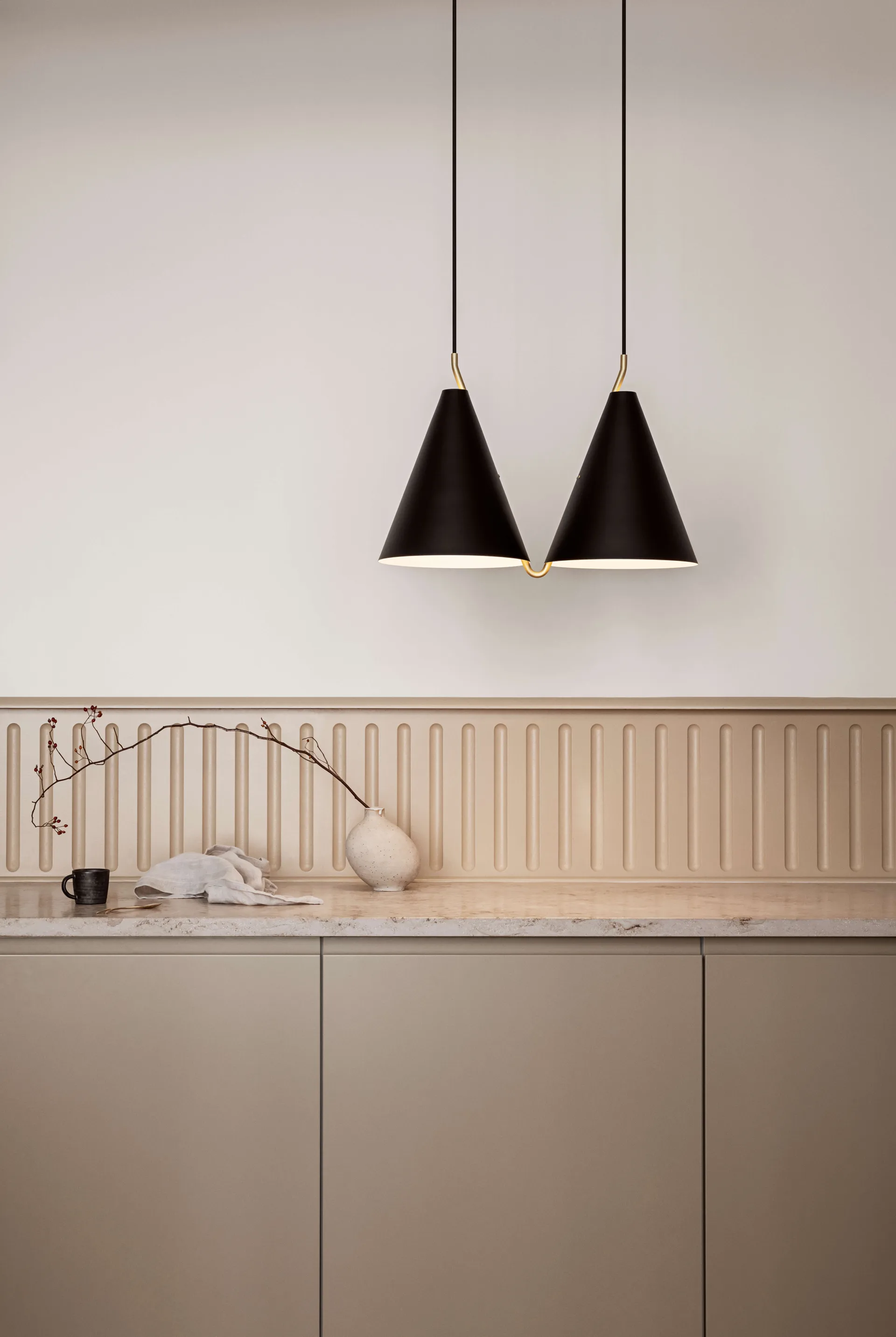 Mosaik II Side by Side 250 Pendelleuchte, Black LYFA