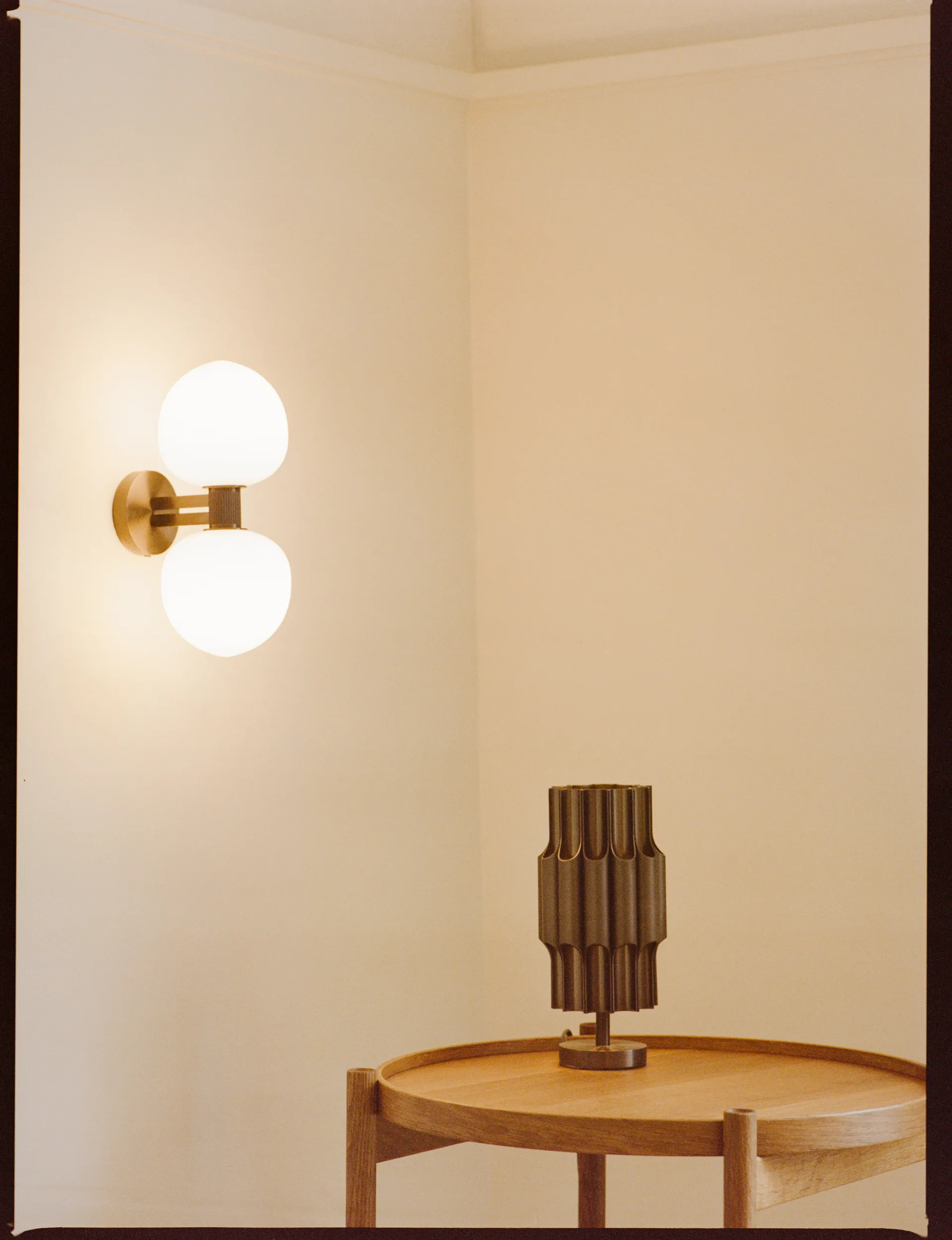 Pan 120 Tischleuchte, Bronze LYFA