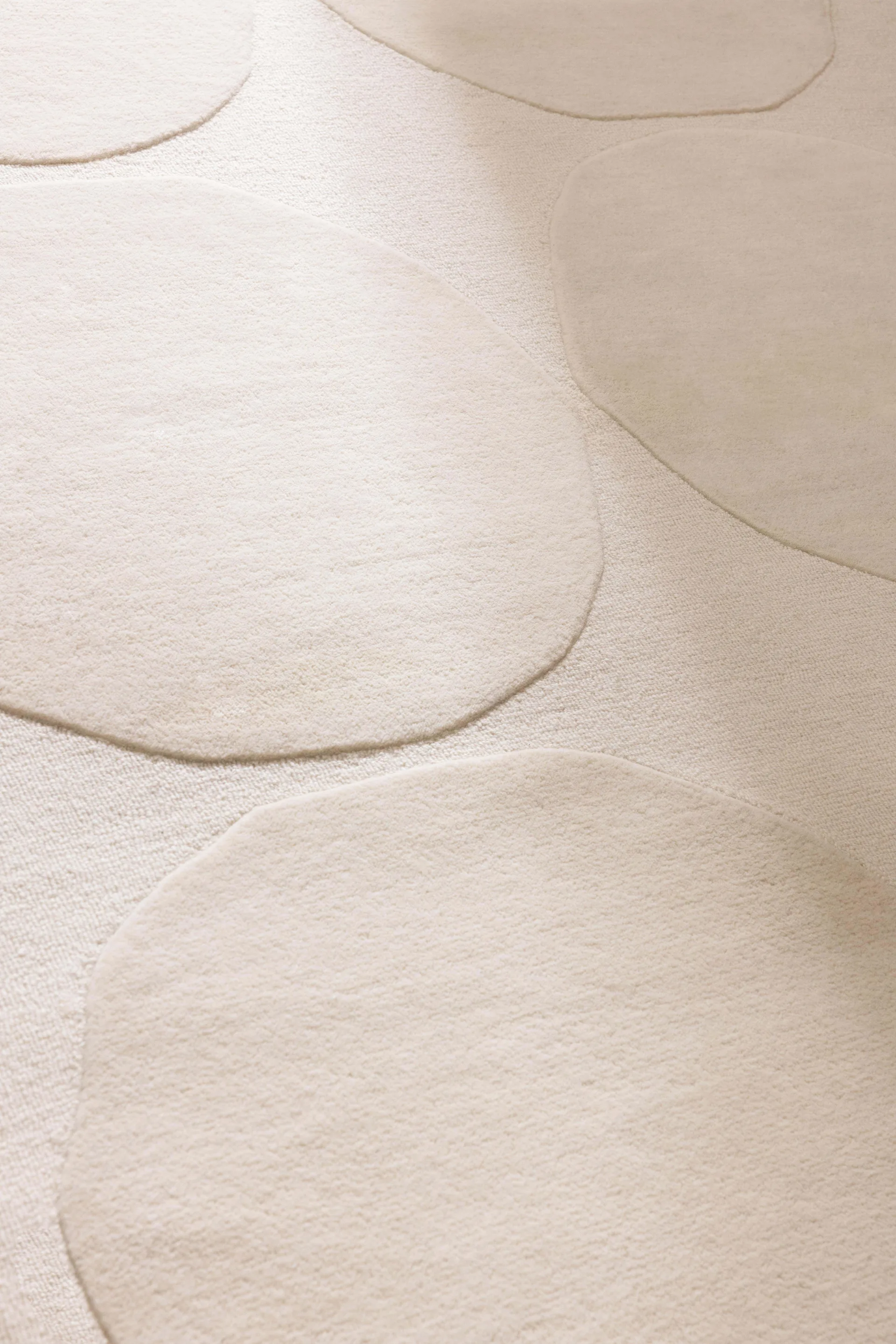 Isot Kivet Wollteppich, Natural White, 250x350 cm Marimekko