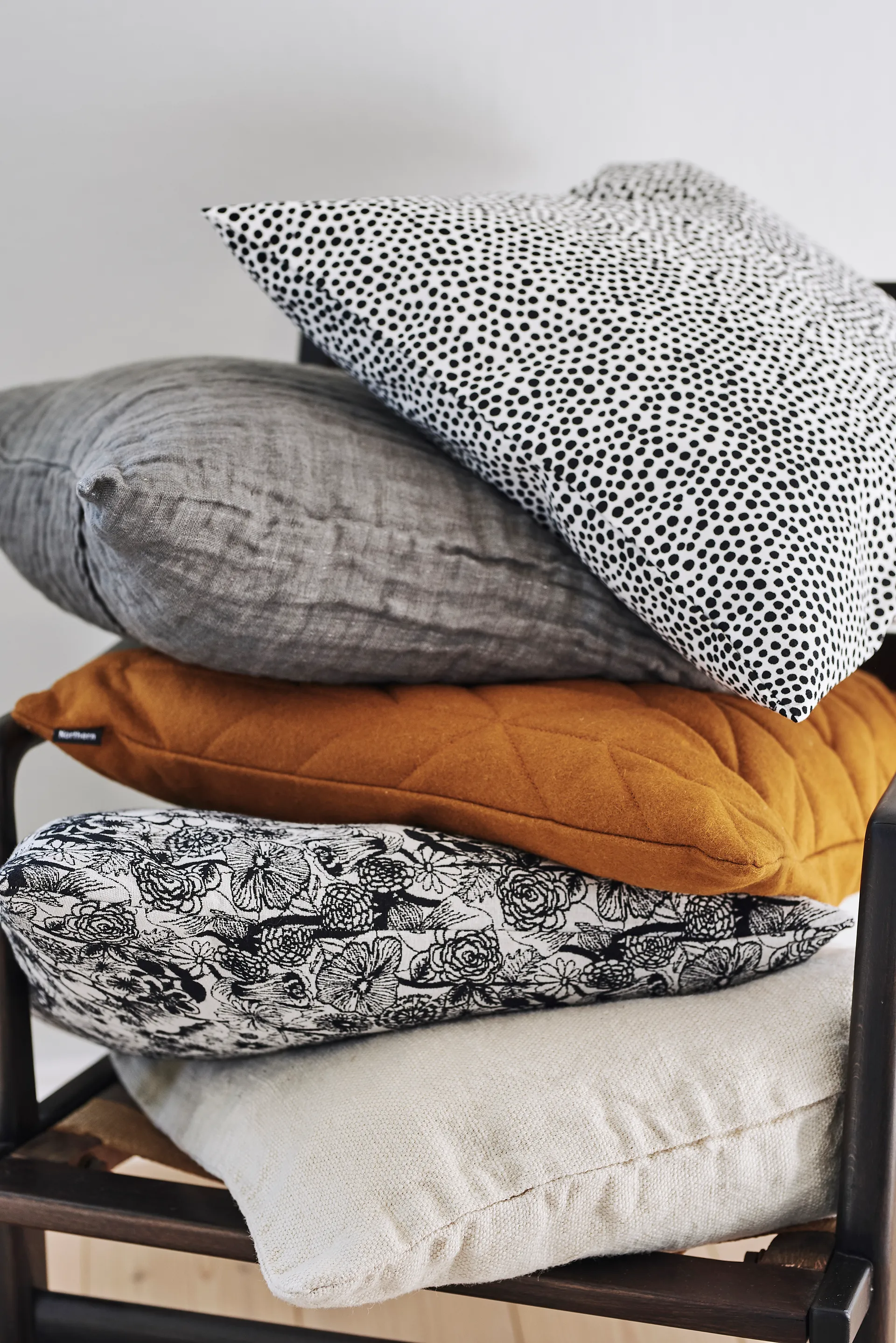 Pirput Parput Kissenbezug, Schwarz-weiß Marimekko