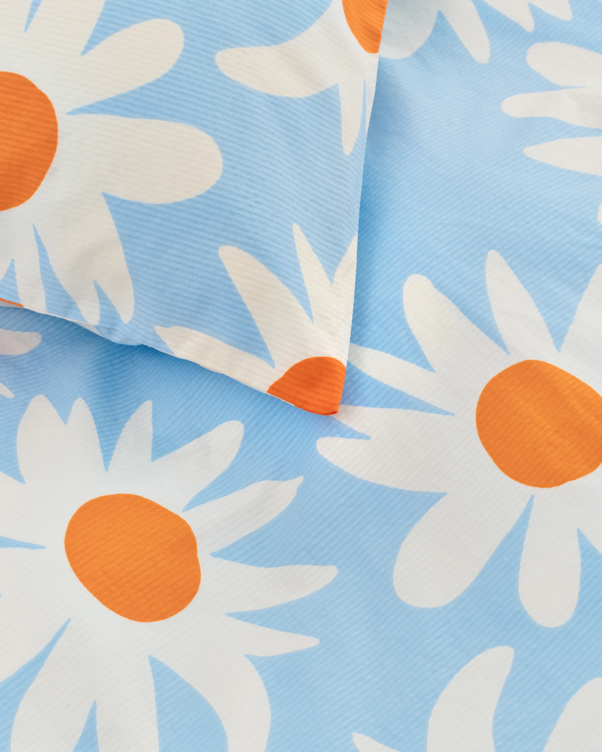 Rakastaa ei rakasta Kissenbezug 50x60 cm, Orange-Off-white-light blue Marimekko