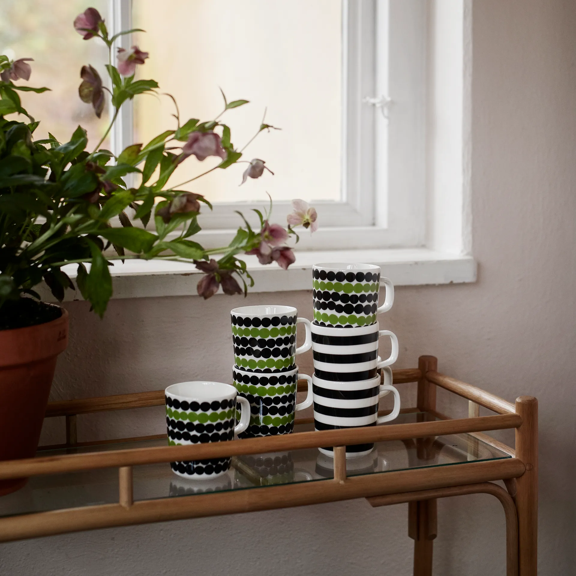 Räsymatto Tasse 25 cl, Schwarz-grün-weiß Marimekko