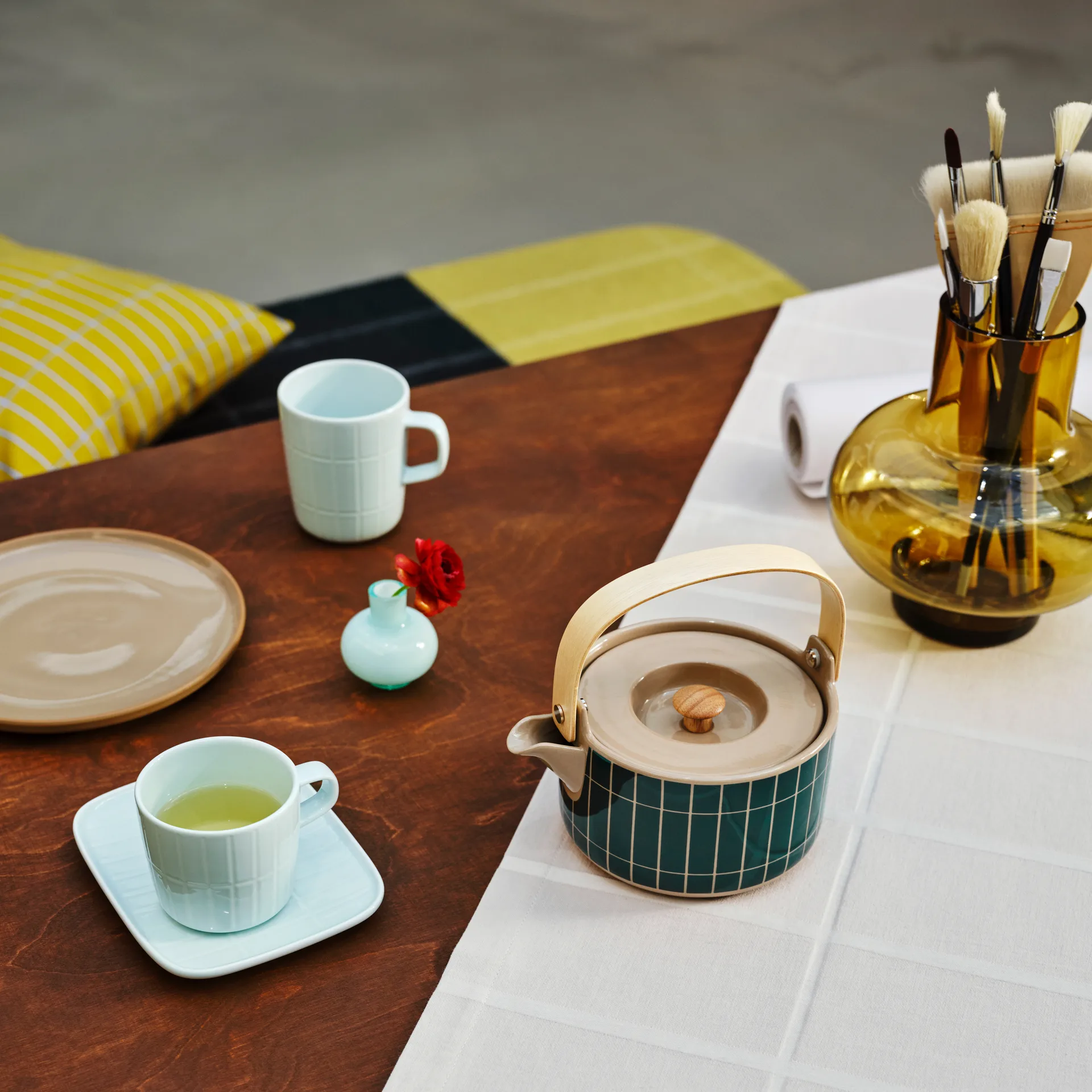 Umpu Vase 20 cm, Amber Marimekko