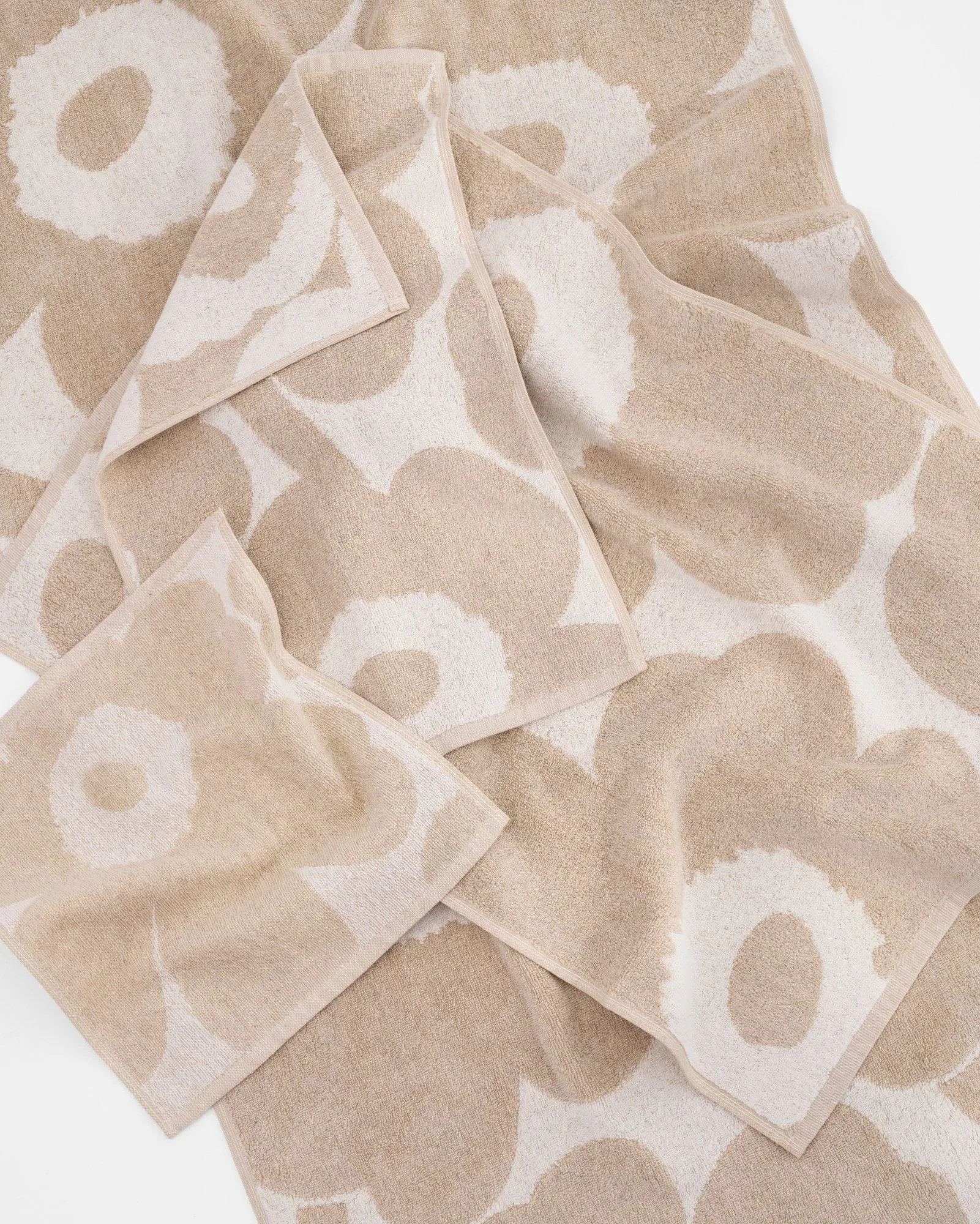 Unikko Badetuch 70x150cm, Off white-leinen Marimekko