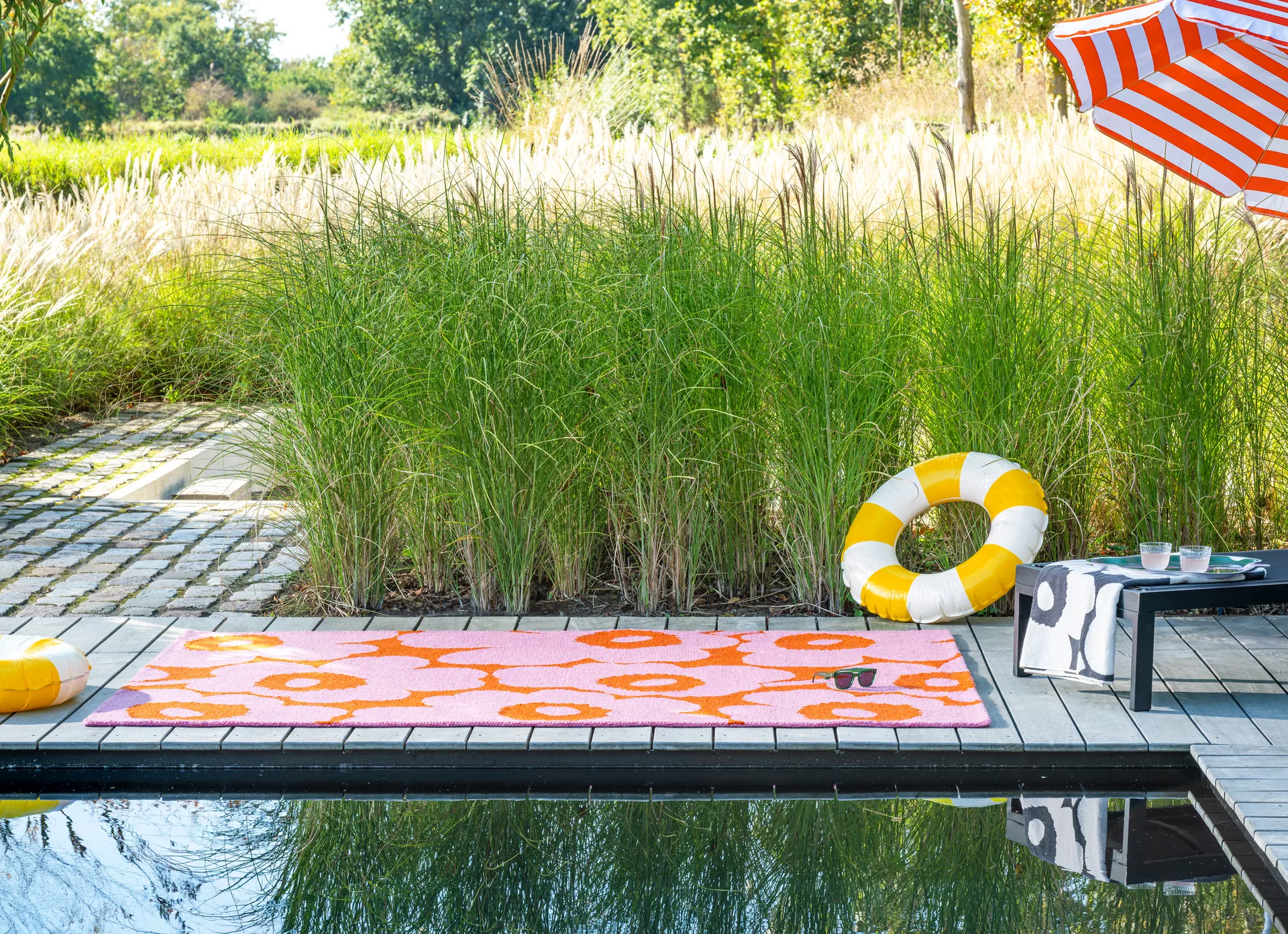 Unikko Outdoor-Teppich, Pink-orange, 140x200 cm Marimekko