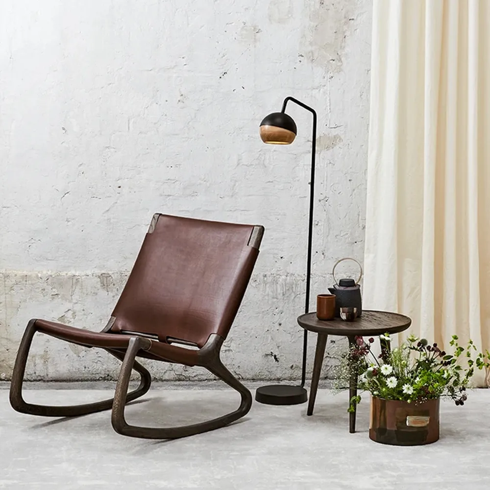 Rocker Schaukelstuhl, Leder Whiskey, Holzstativ aus Eiche matt lackiert Mater