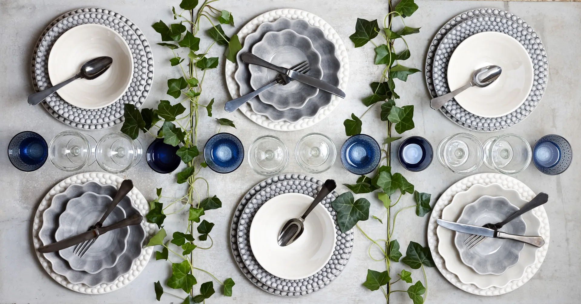 Bubbles Teller 28cm, Grau Mateus