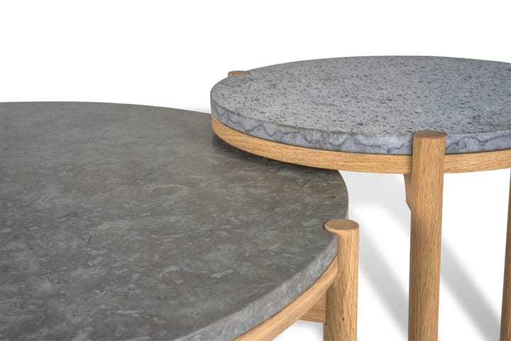 Dondo Couchtisch weiß pigmentierte Eiche Ø80 cm, Geschliffener Kalkstein Mavis