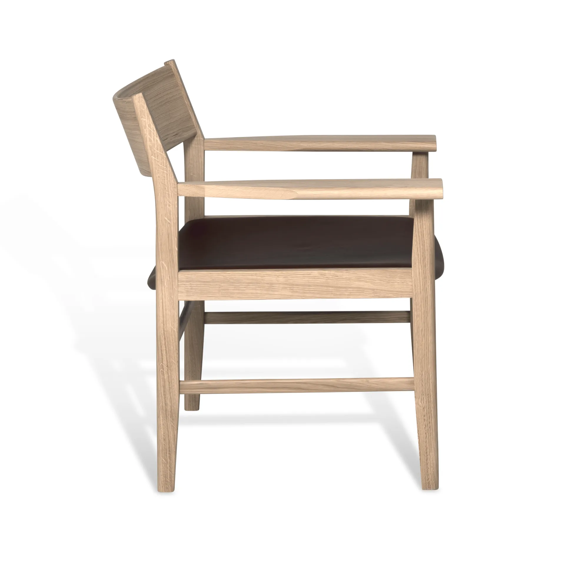 Siza Loungesessel, Weißpigment. mattlackierte Eiche-mocca Tärnsjöleder Mavis