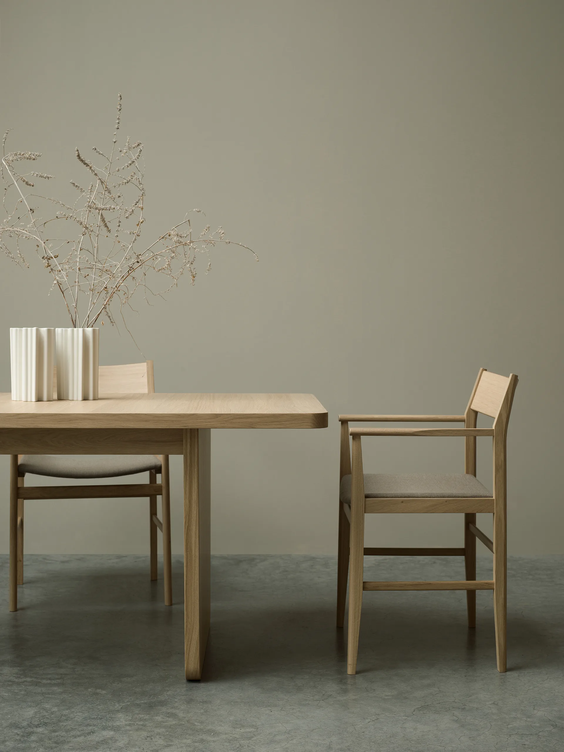 Vaud Esstisch, Weißpigmentierte Eiche, 2-teiliges Einlegeblatt Mavis