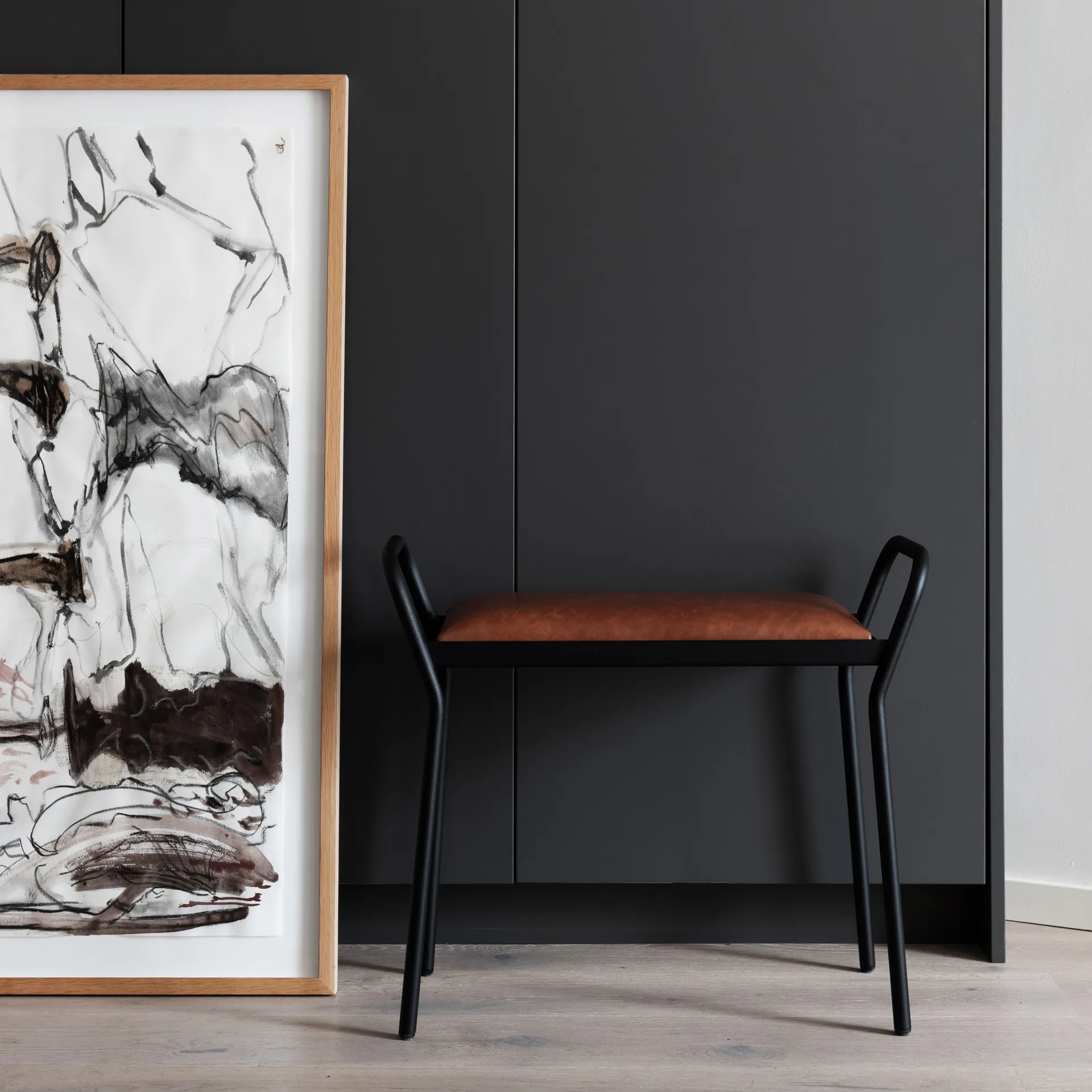 Anyone Hocker, Schwarz - Leder natur Maze