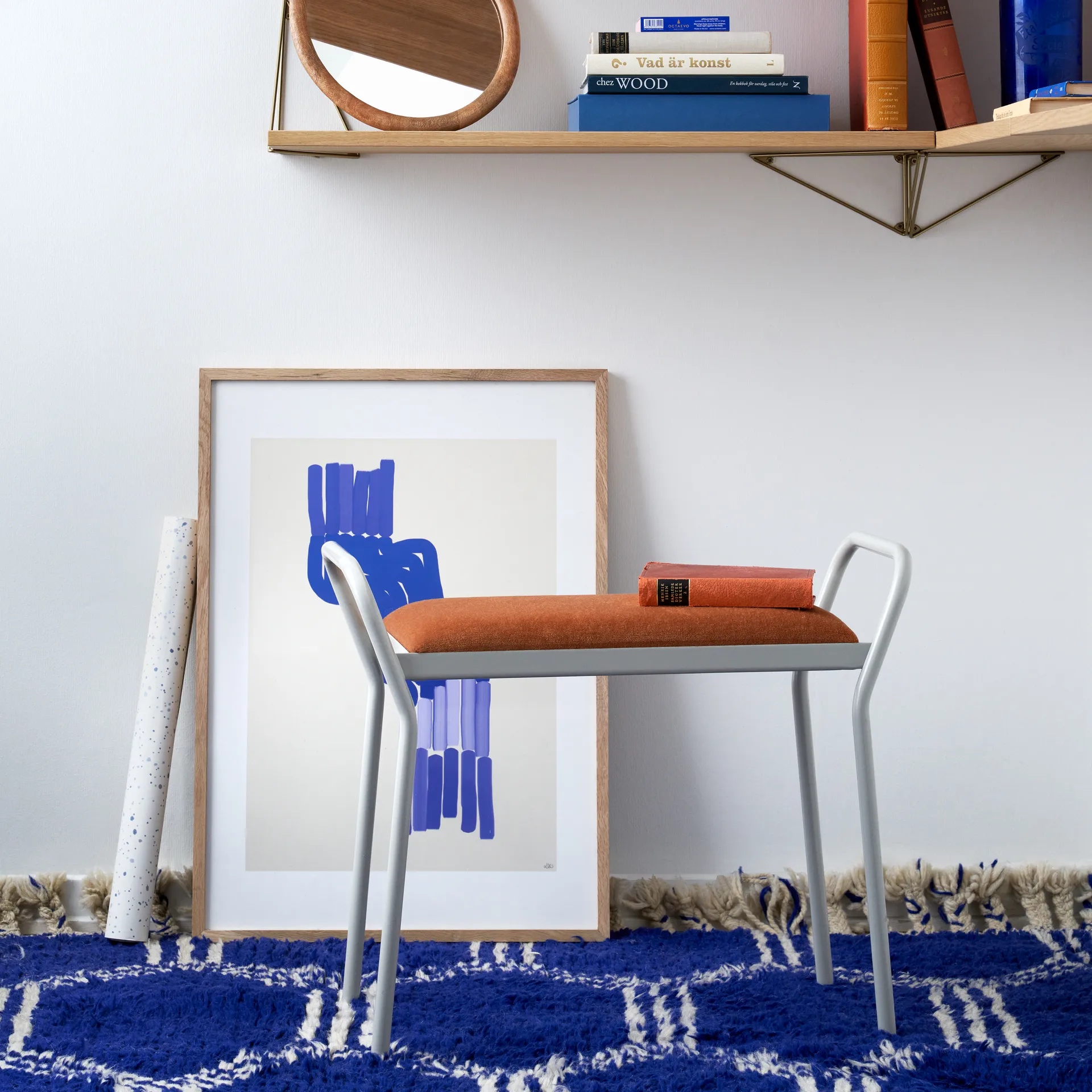 Anyone Hocker, Weiß mit vintage cognac Leder Maze