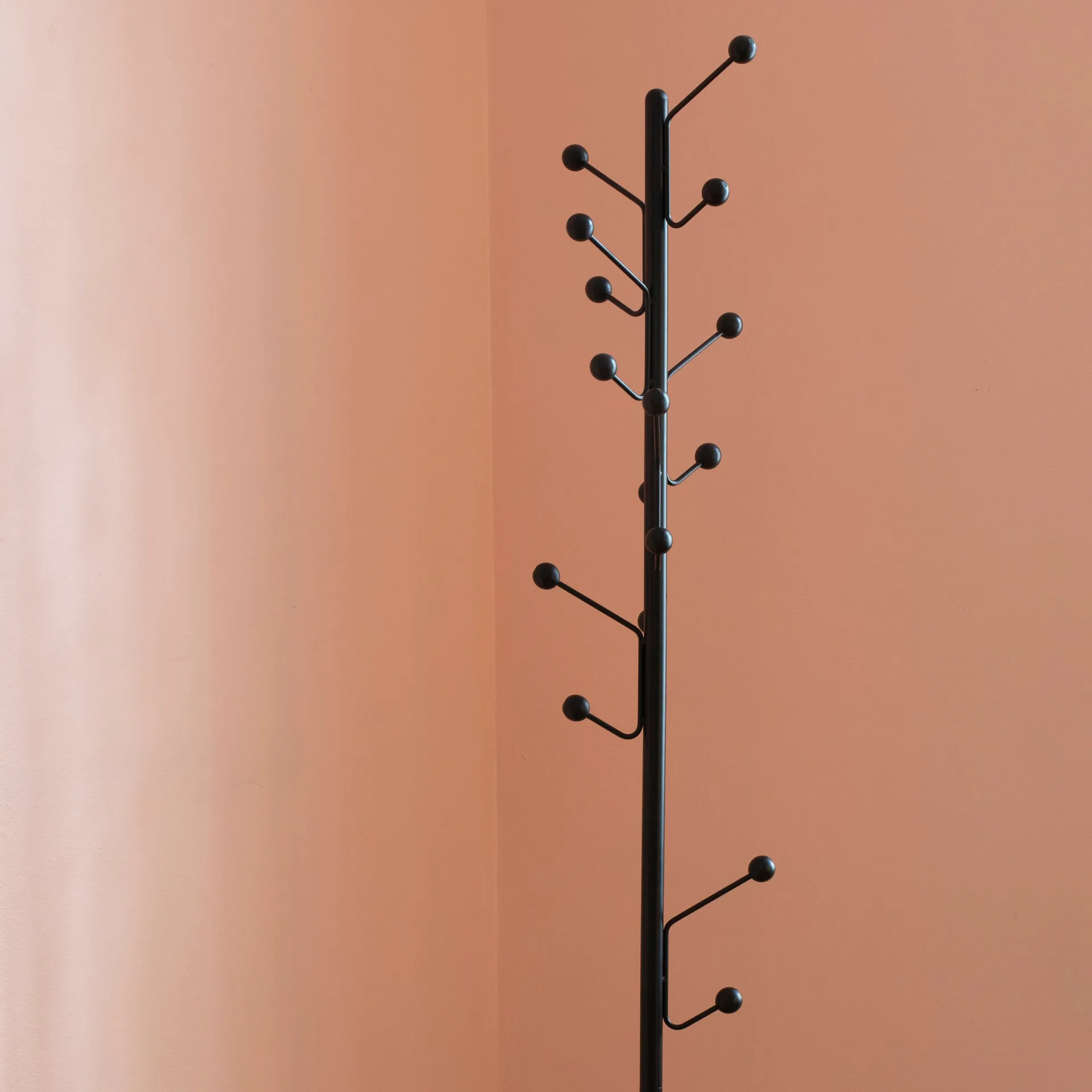 Bill Floor Kleiderhaken, Schwarz Maze