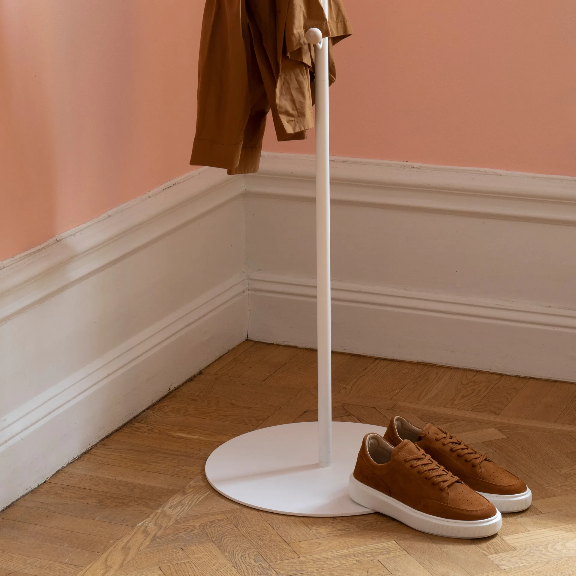 Bill Floor Kleiderhaken, Weiß Maze