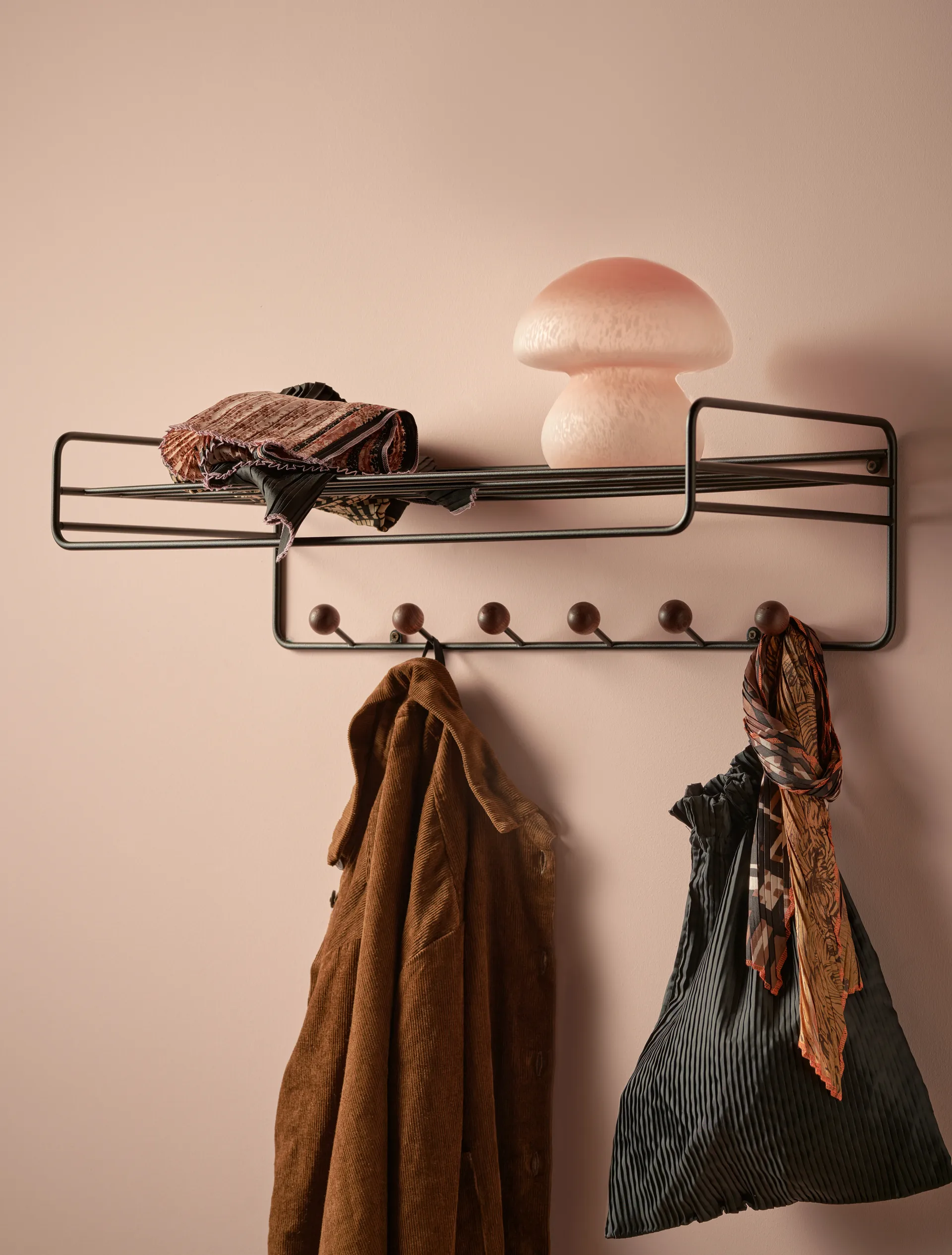 Bill Hat rack Hutablage, Schwarz-dunkelbraun Maze
