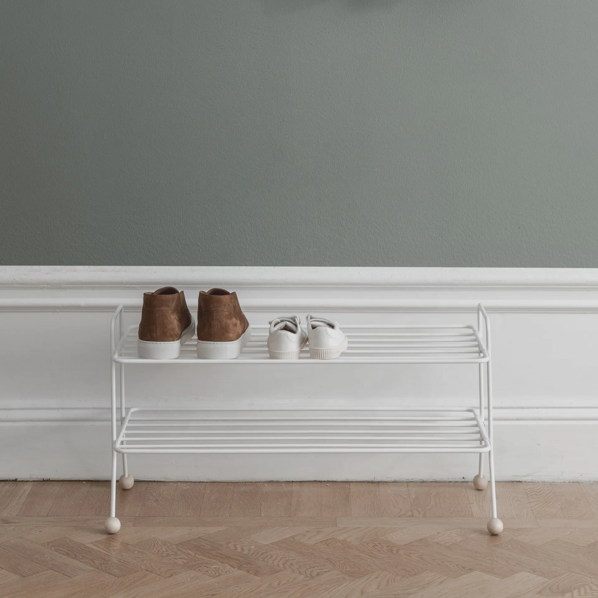 Bill Schuhregal, Weiß Maze