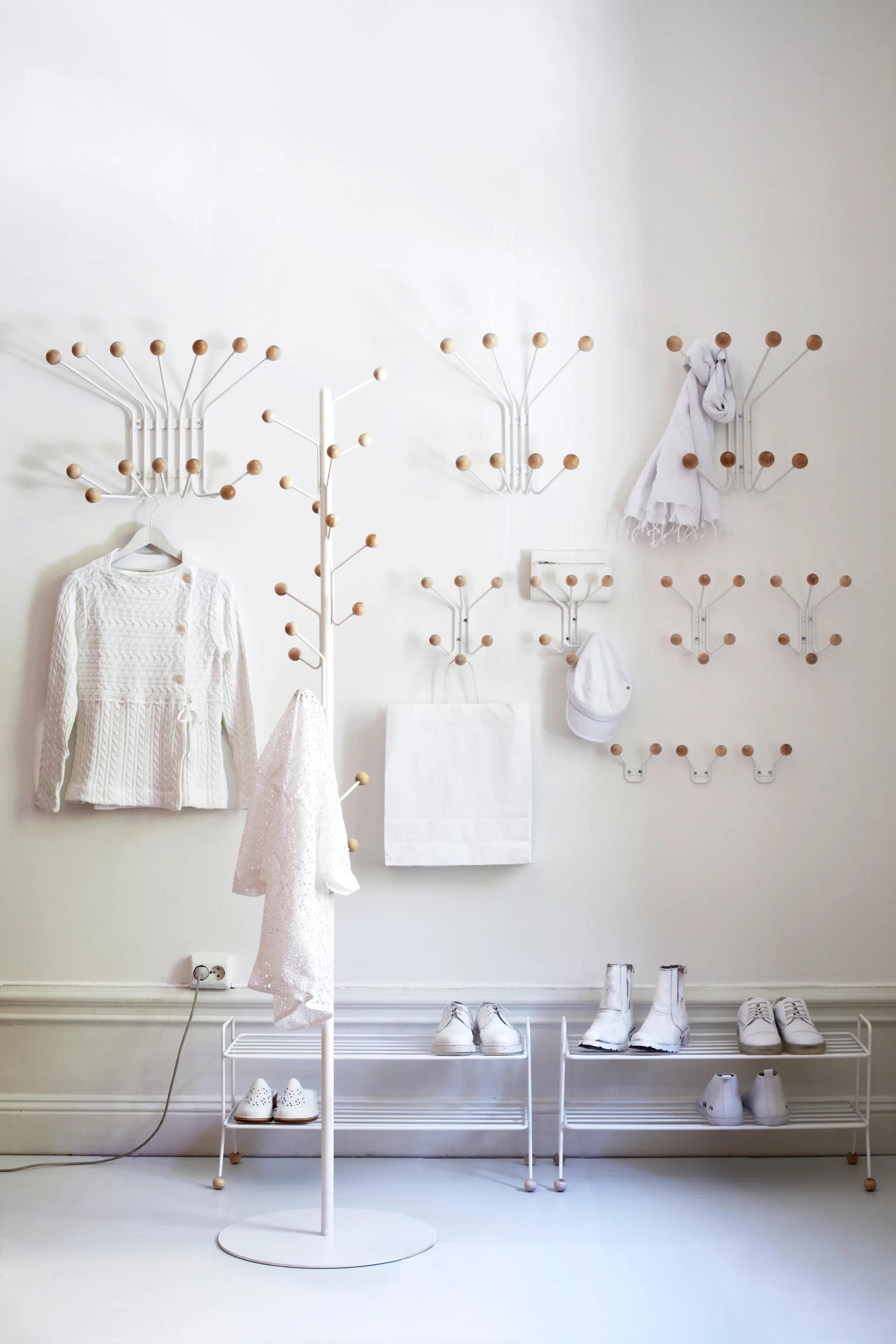 Bill Schuhregal, Weiß Maze