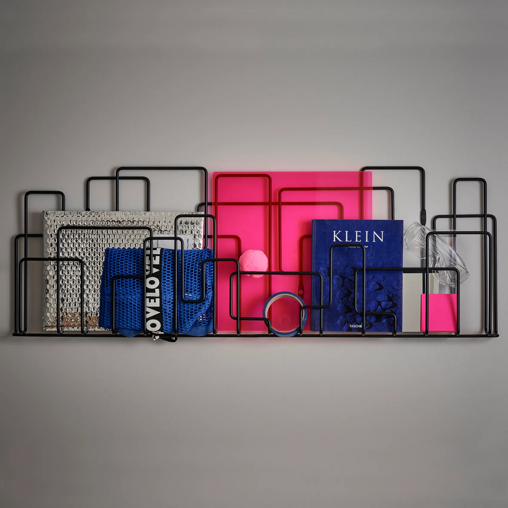 City Sunday Zeitschriftenregal, Schwarz Maze