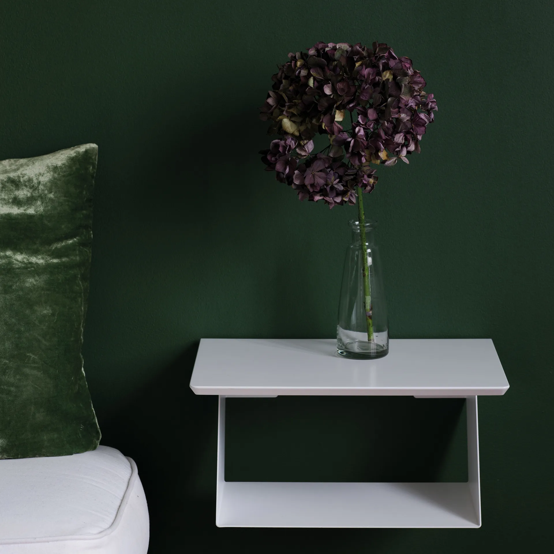 Edgy Wandregal, Weiß Maze