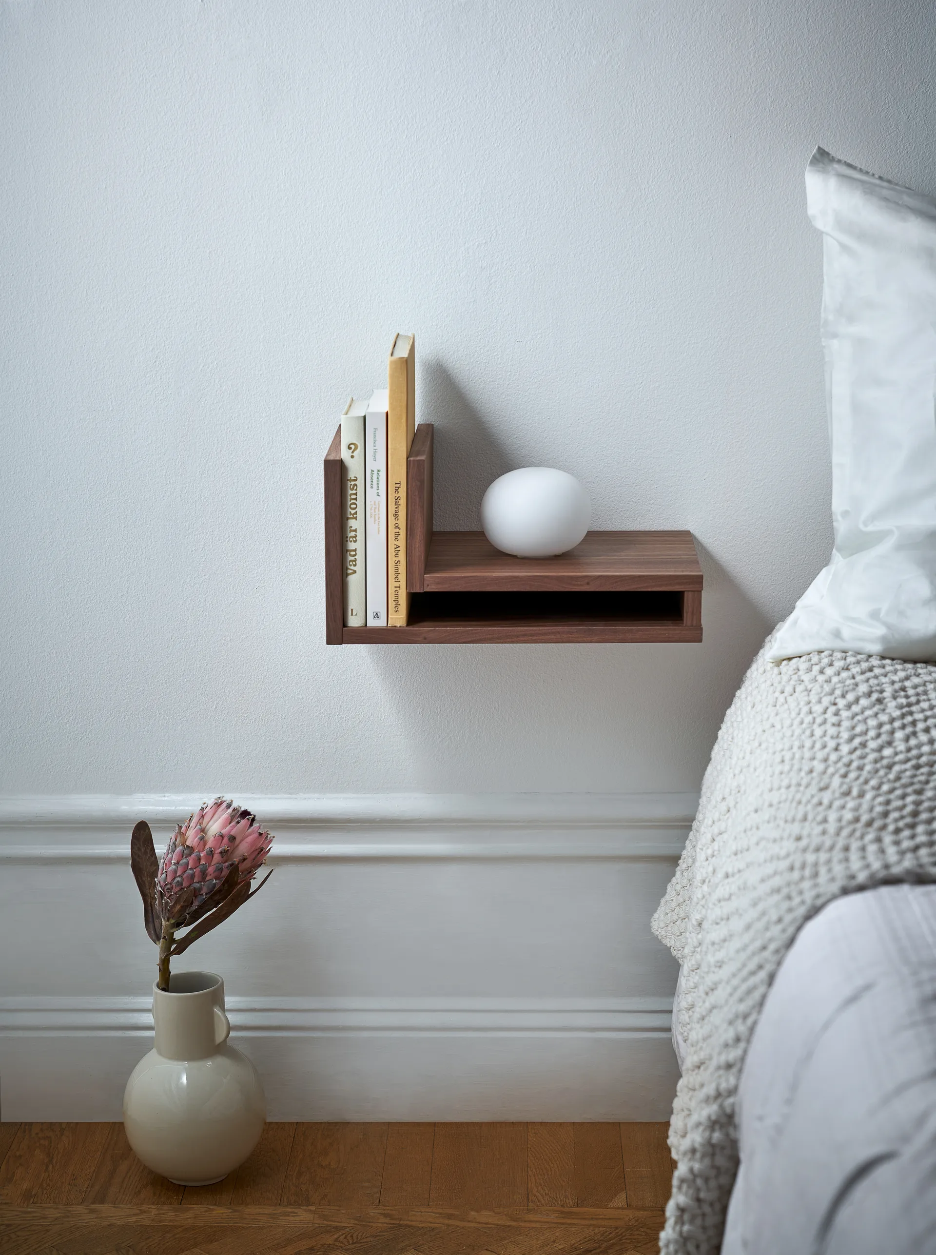 F-shelf Wandregal Walnuss, Regal rechts Maze