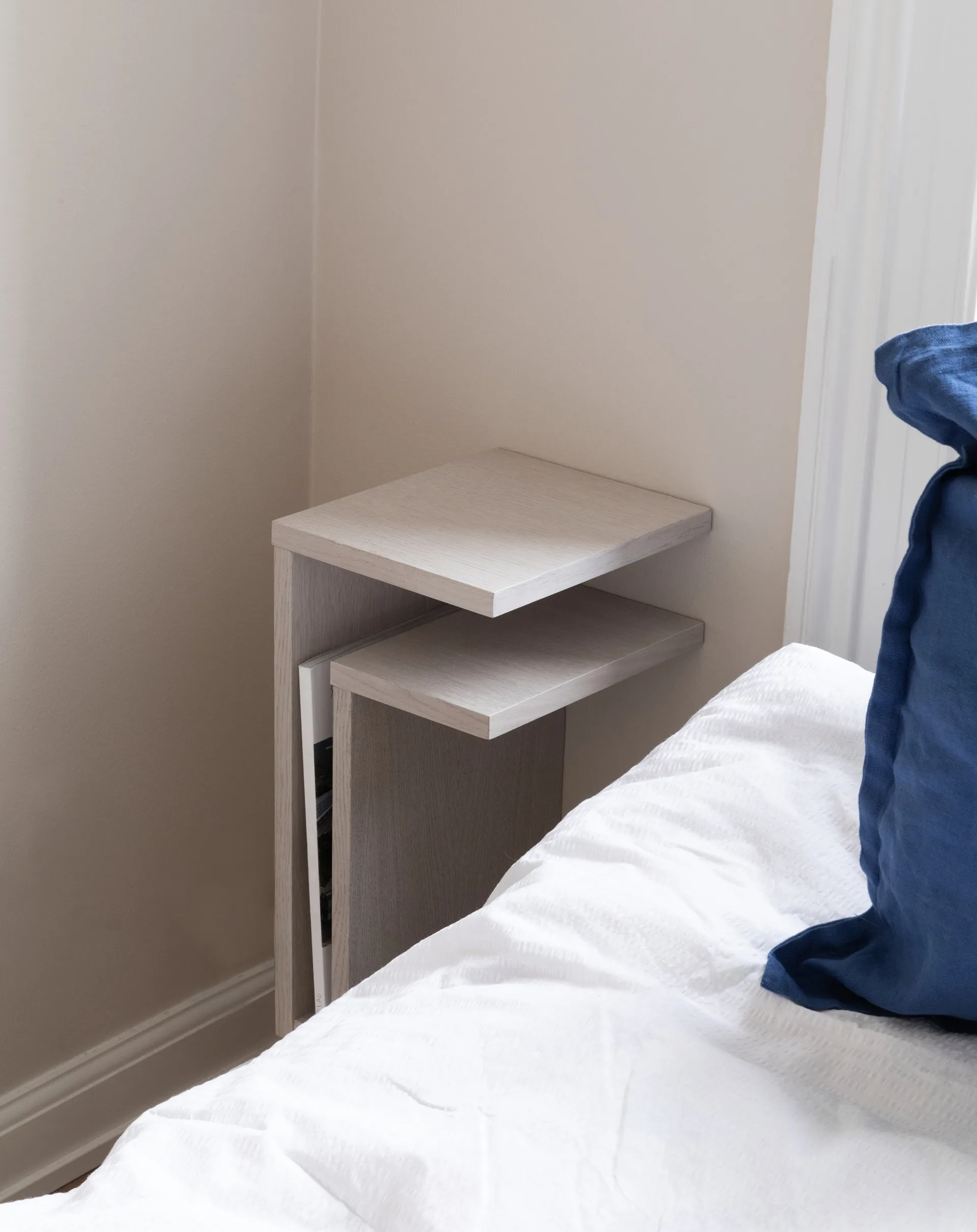 F-shelf Wandregal white oak, Regal rechtsseitig Maze