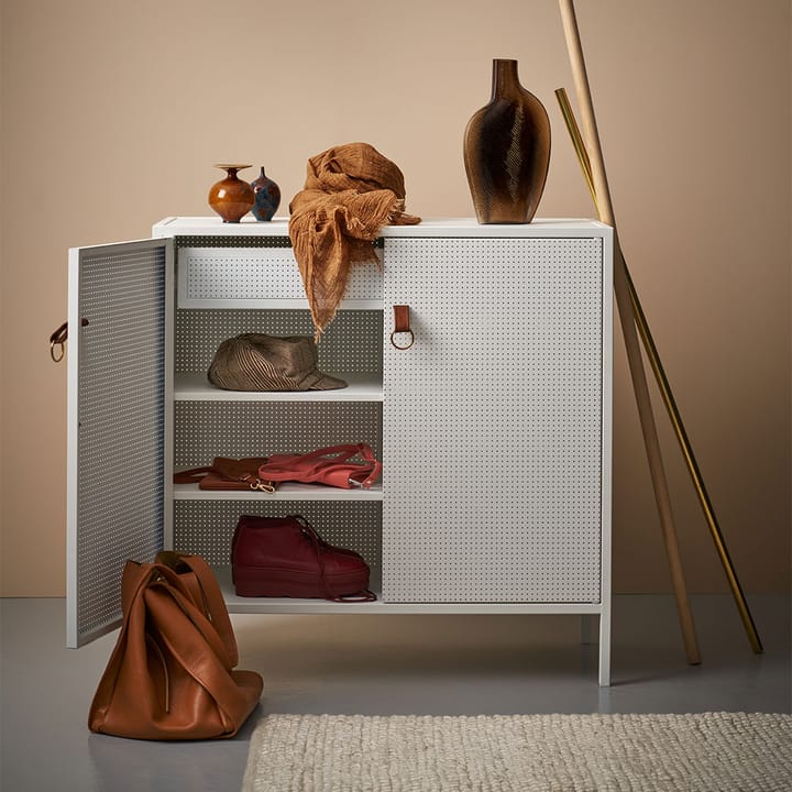 Liza Schrank, Weiß, Lederdetail Maze
