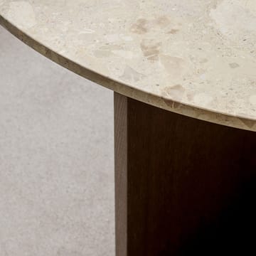 Androgyne Esstisch - Sand stone, gebeiztes Eichenholzgestell - MENU