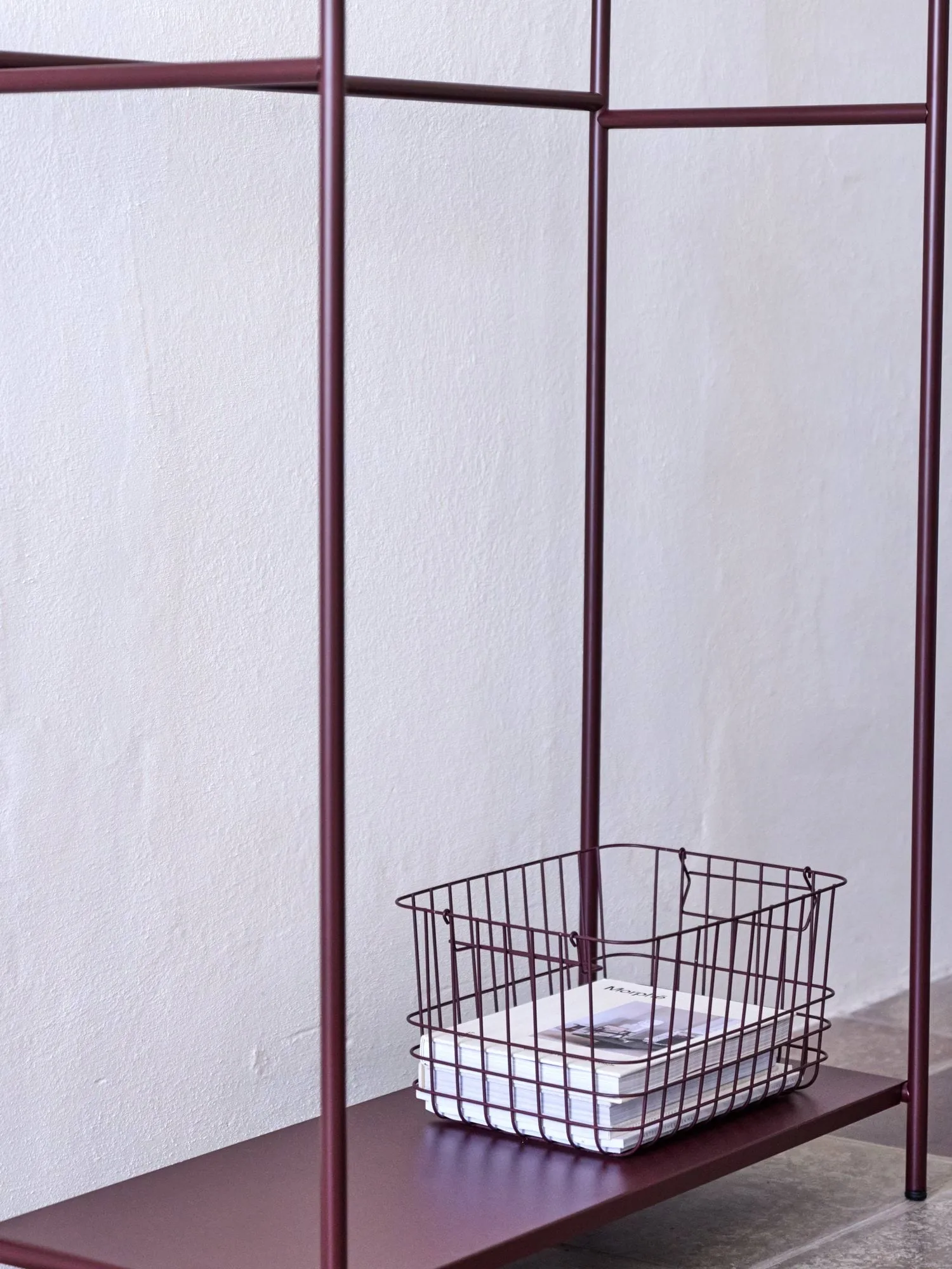 Arch Garderobenständer, Rot, 39x92x186 cm Mette Ditmer