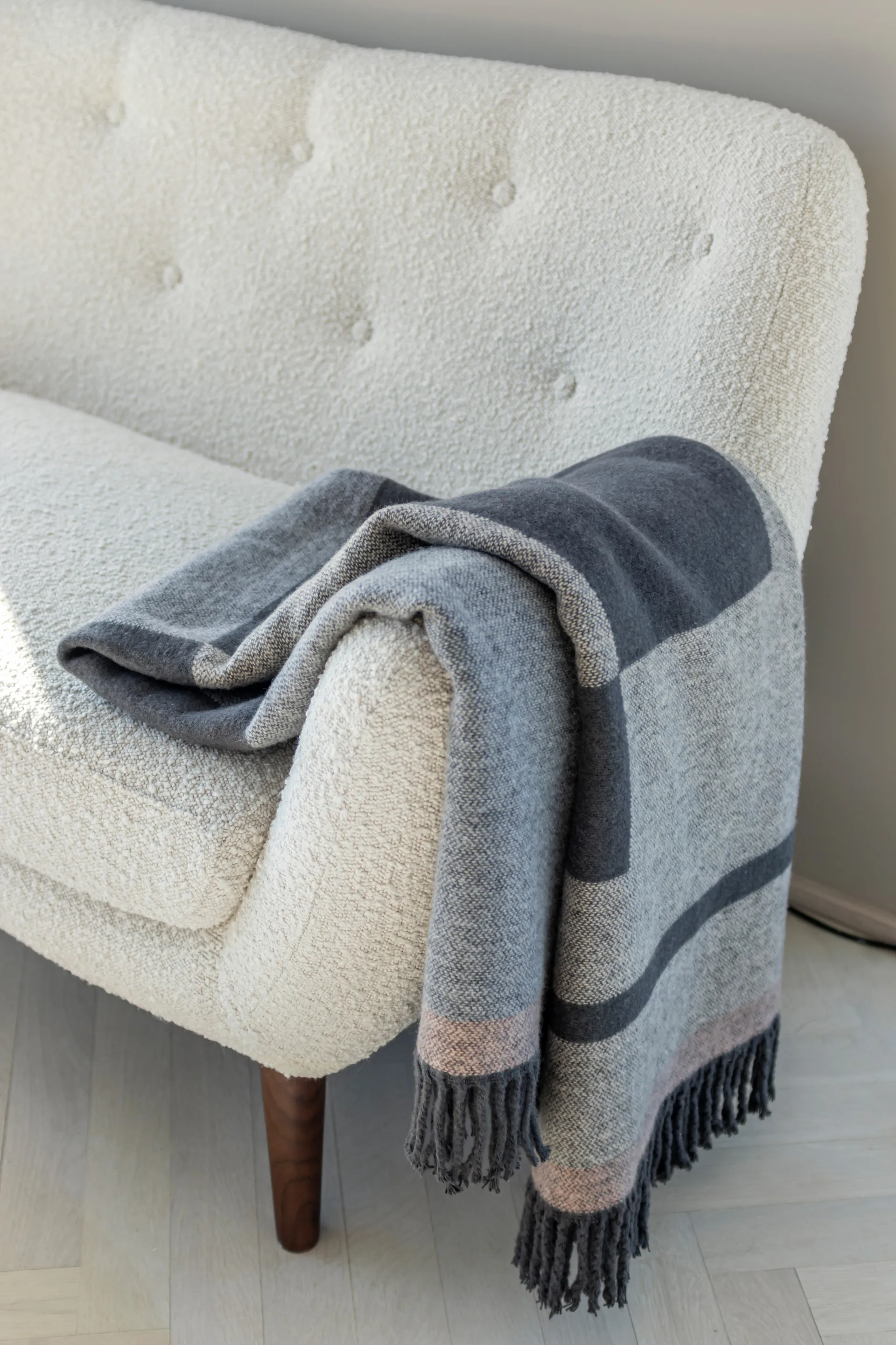 Bauhaus Decke 127 x 170 cm, Sand Mette Ditmer