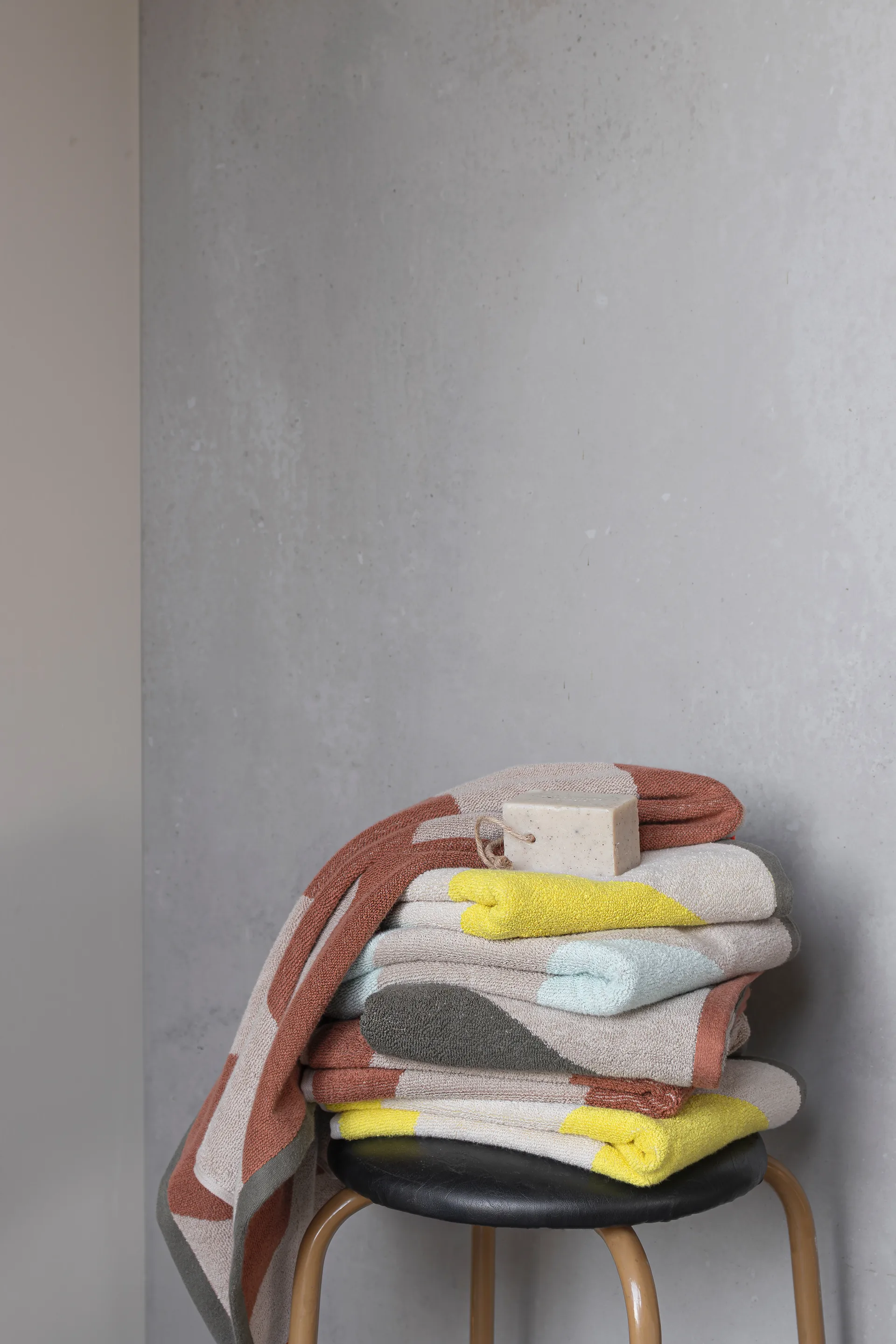 Diagonal Handtuch, Dark olive, 50x90 cm Mette Ditmer