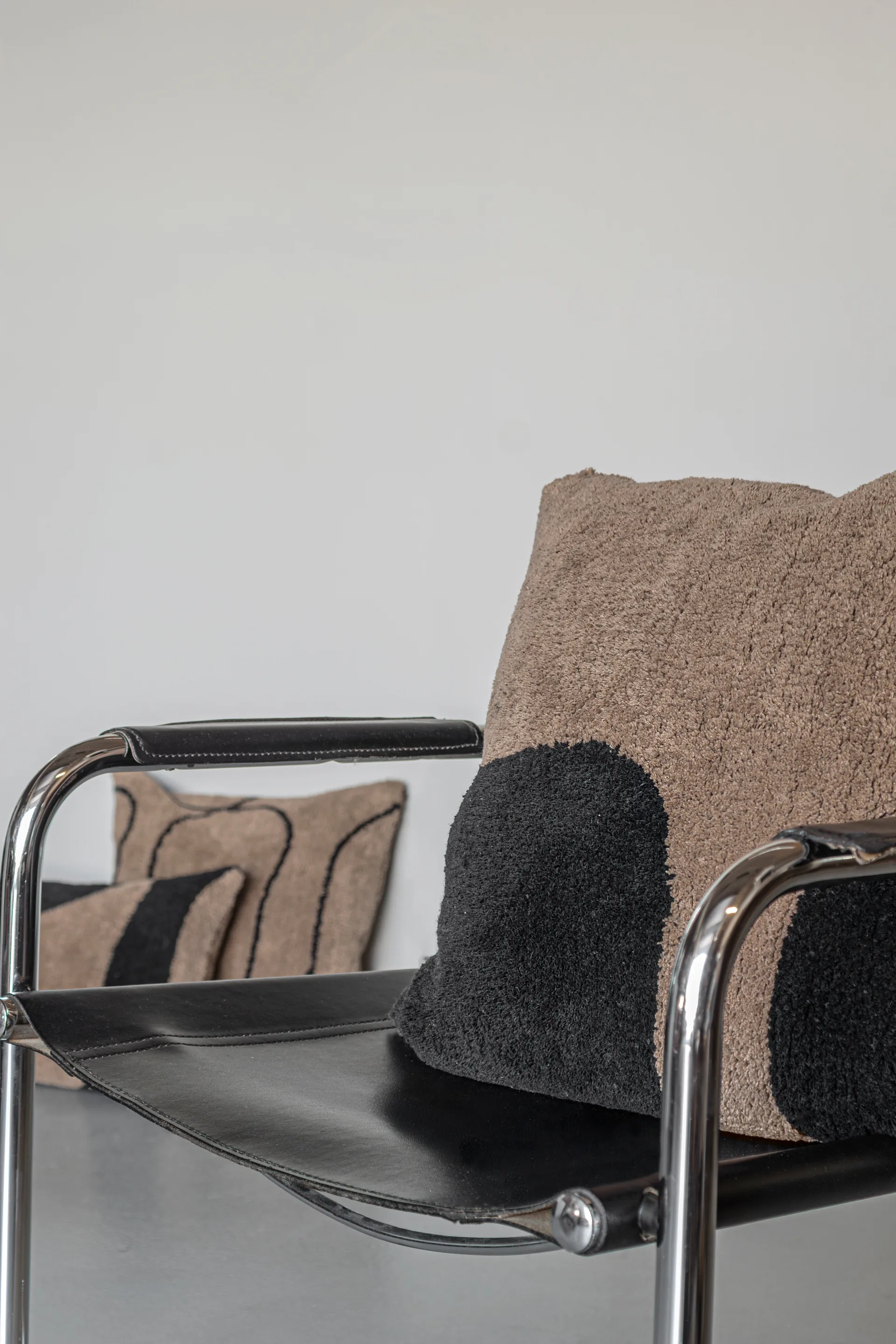 Figura getupfter Kissenbezug 50x50 cm, Brown Mette Ditmer