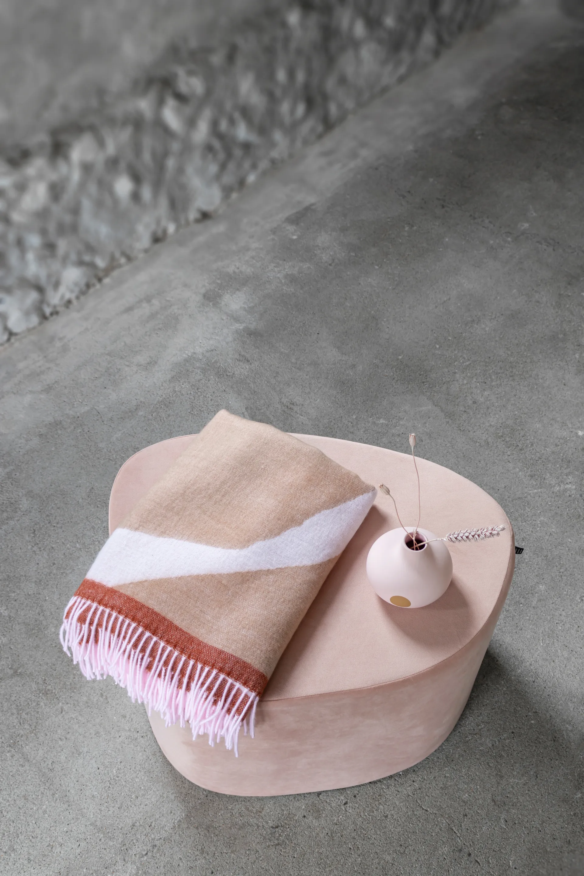 Gallery Wolldecke 125 x 170cm, Latte Mette Ditmer