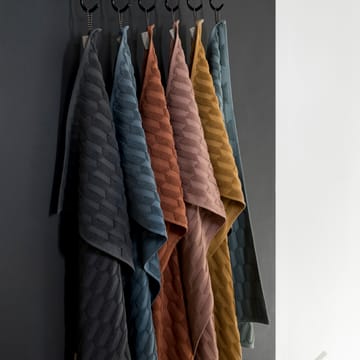 Geo Handtuch 50 x 95 cm - Curry - Mette Ditmer