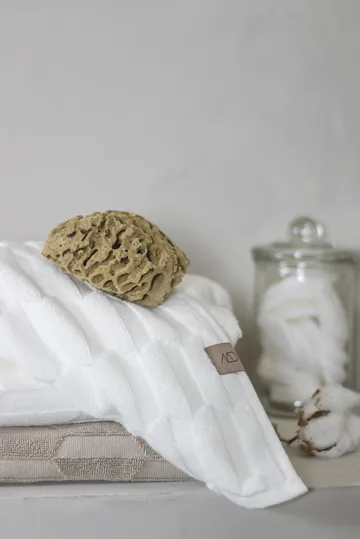 Geo Handtuch 50 x 95 cm - Off white - Mette Ditmer