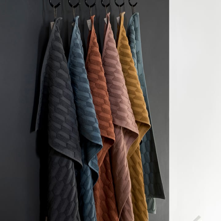 Geo Handtuch 50 x 95 cm, Slate blue Mette Ditmer
