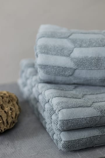 Geo Handtuch 50 x 95 cm - Stone blue - Mette Ditmer