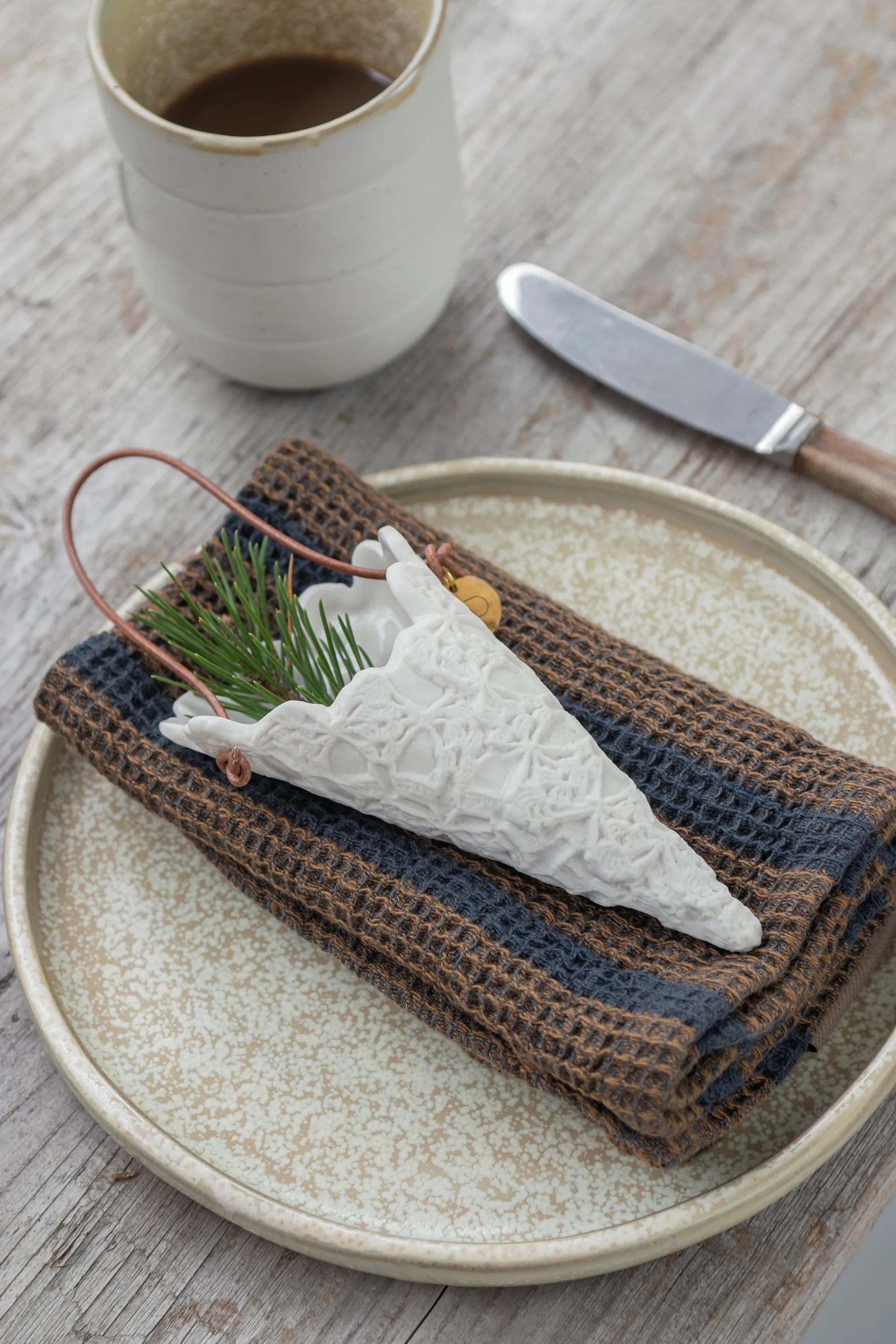 Lace Weihnachtskegel 2er-Pack, Off-white Mette Ditmer