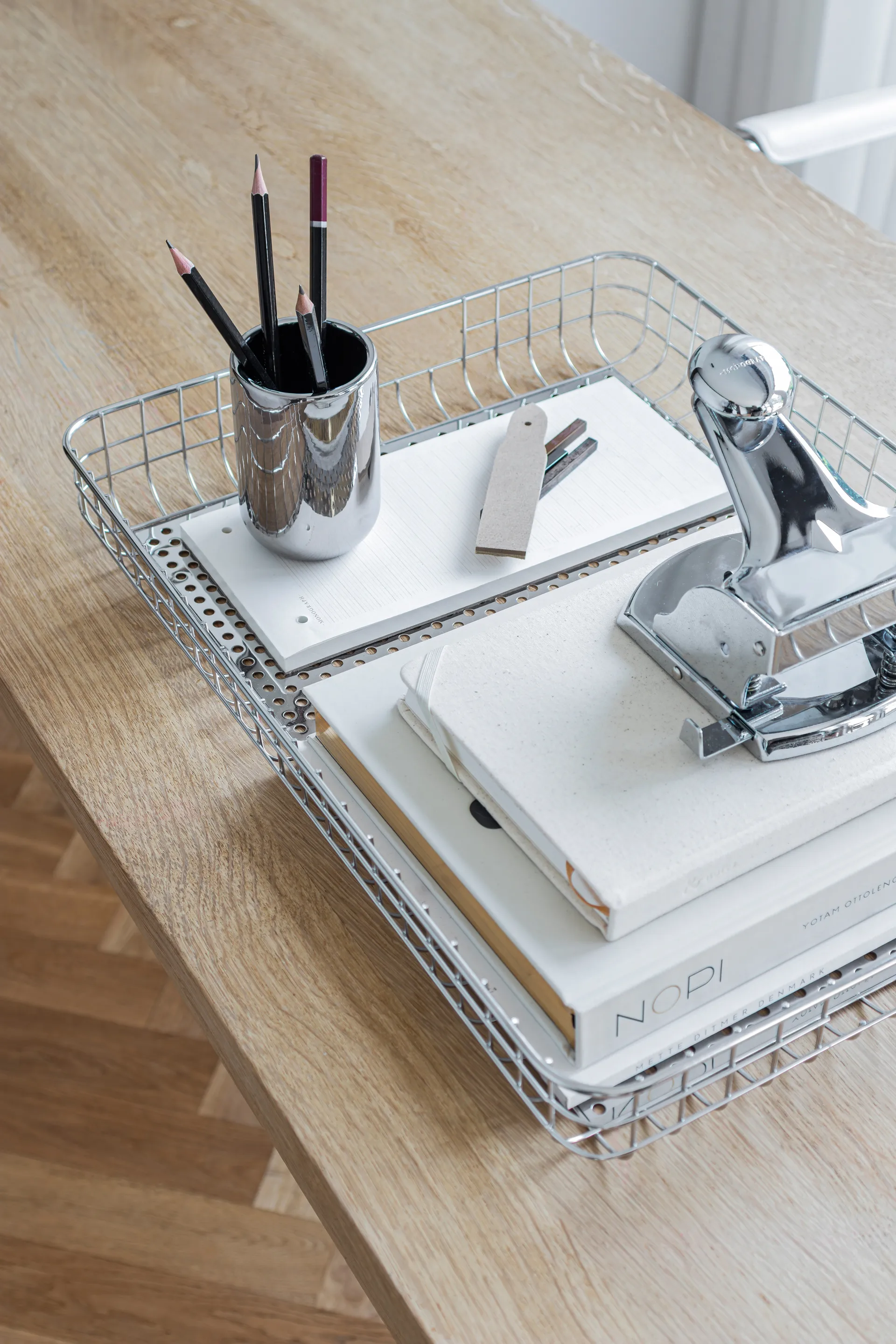 Lift Tablett 33,5x45,5 cm, Chrome Mette Ditmer