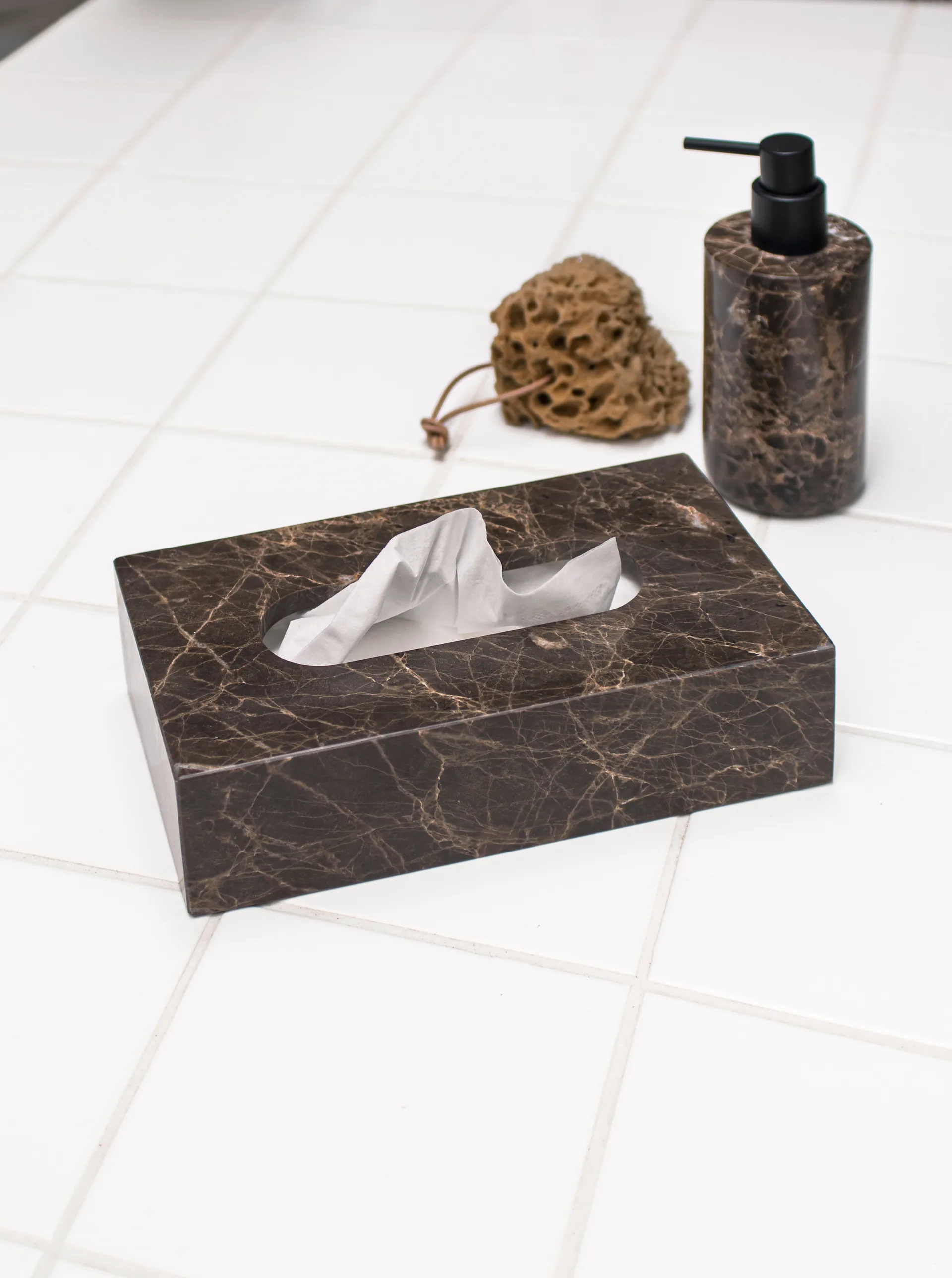 Marble Taschentuchbox 14x25,5cm, Braun Mette Ditmer